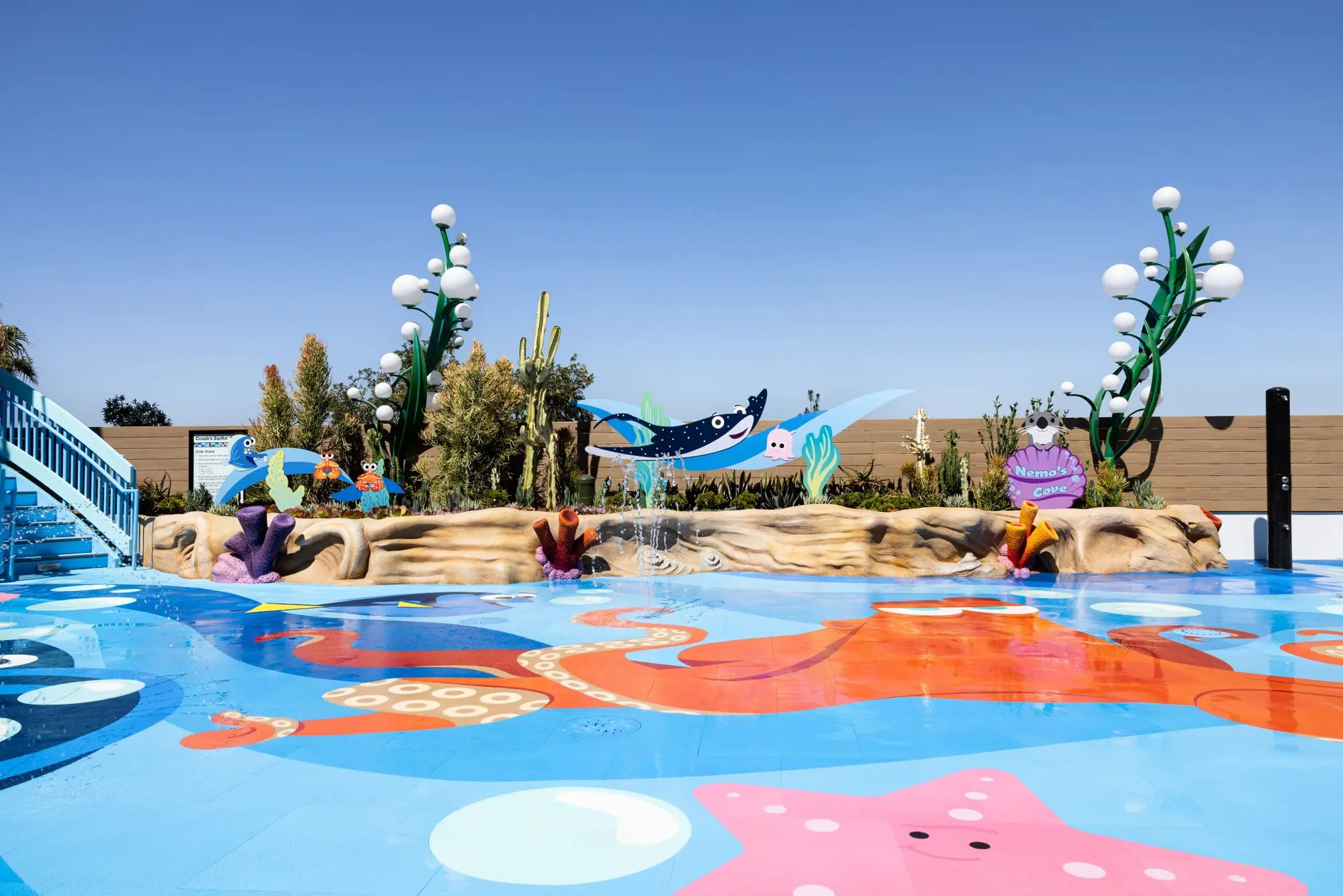 Disney'S Pixar Place® Hotel , Pool