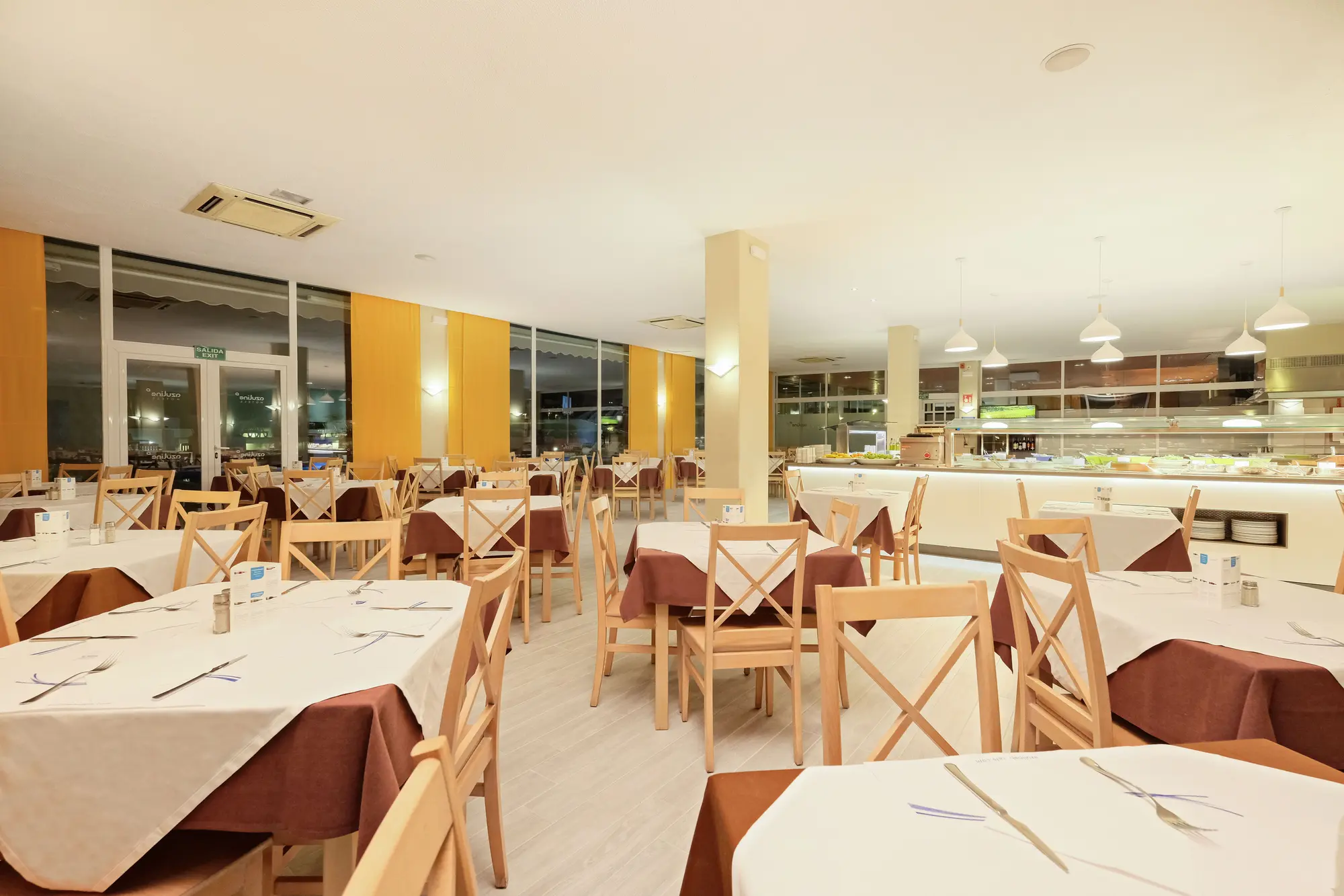 AzuLine Hotel Pacific, Restaurant