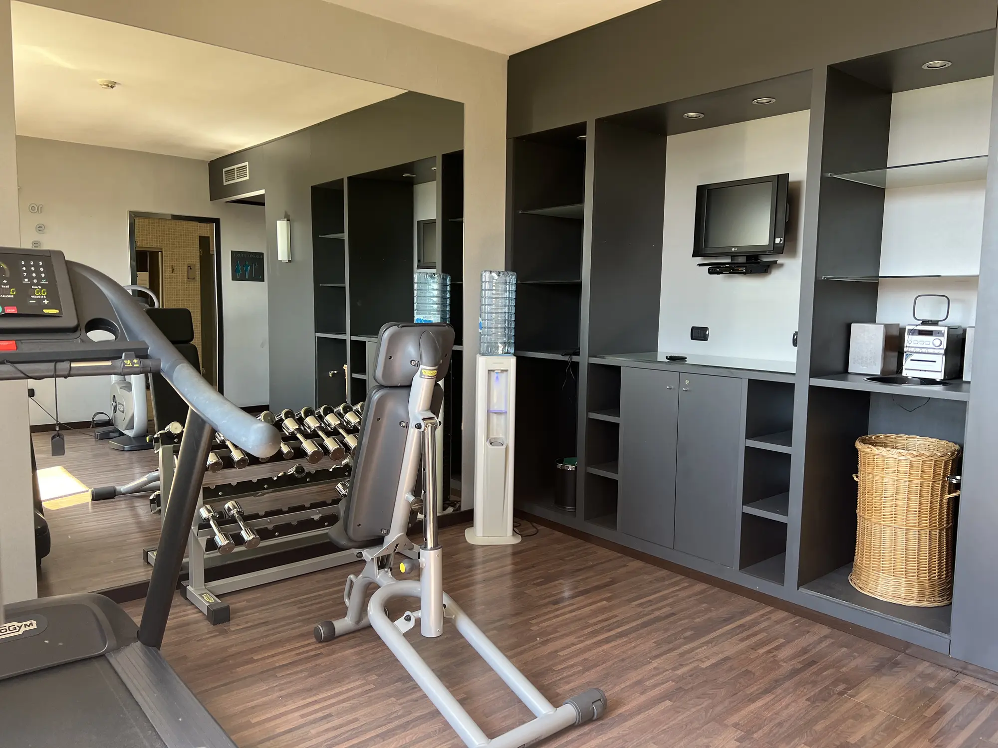 B&B Hotel Arezzo, Sports and Entertainment