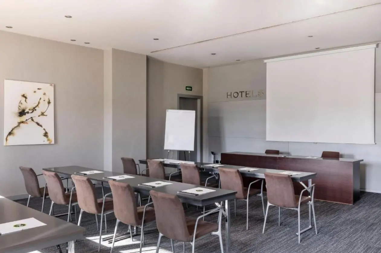 B&B Hotel Arezzo, Conferences