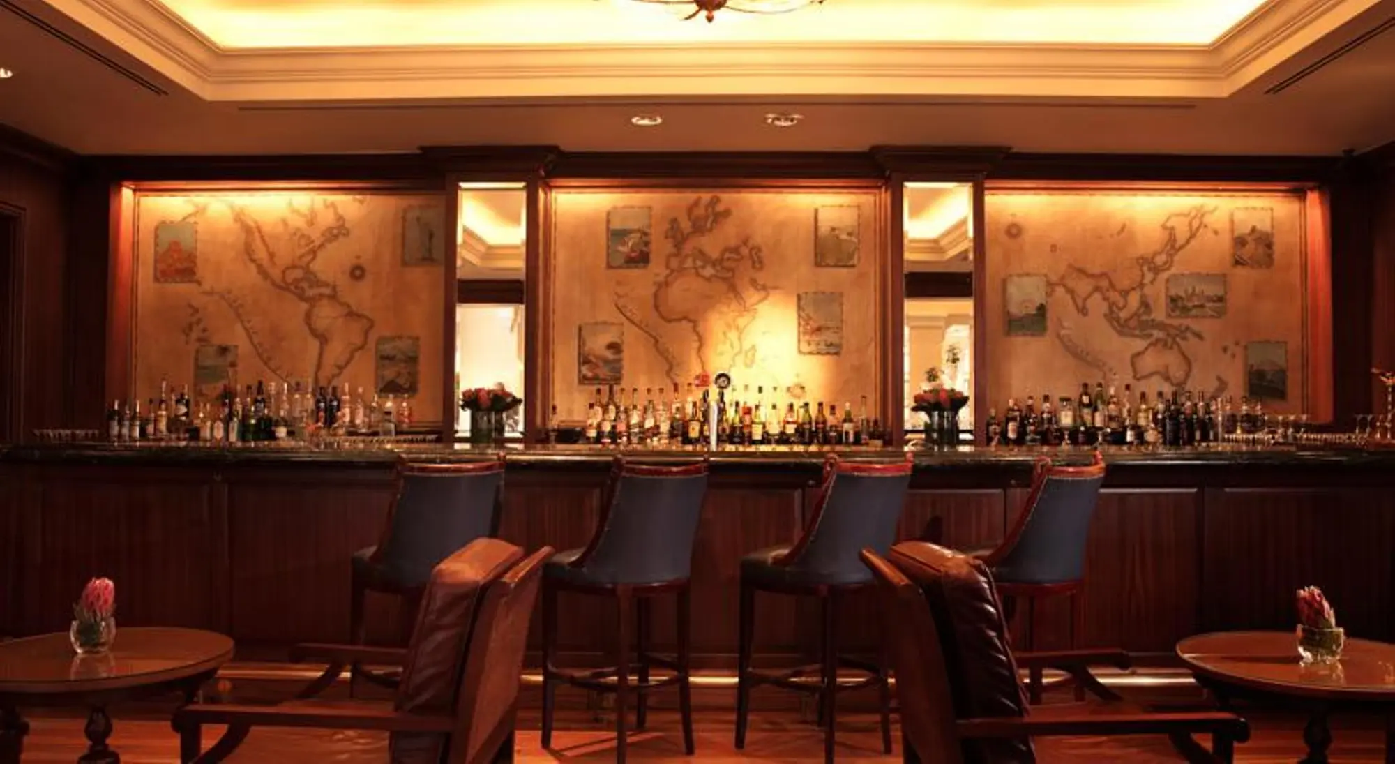 The Table Bay Hotel, Bar