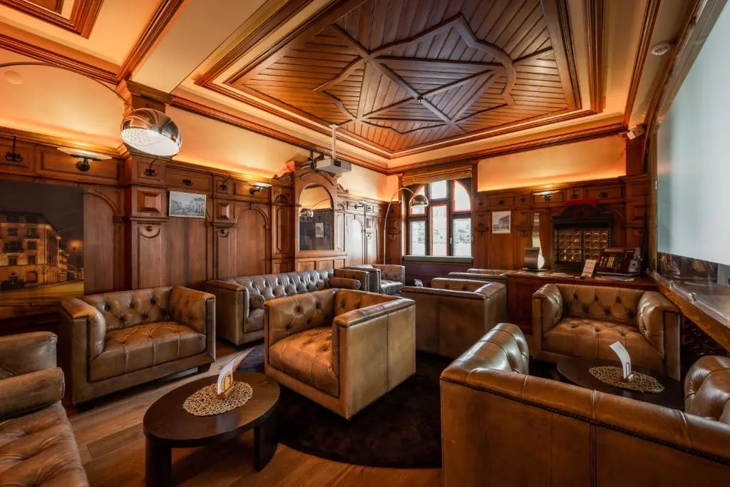 Gaia Hotel, Lobby