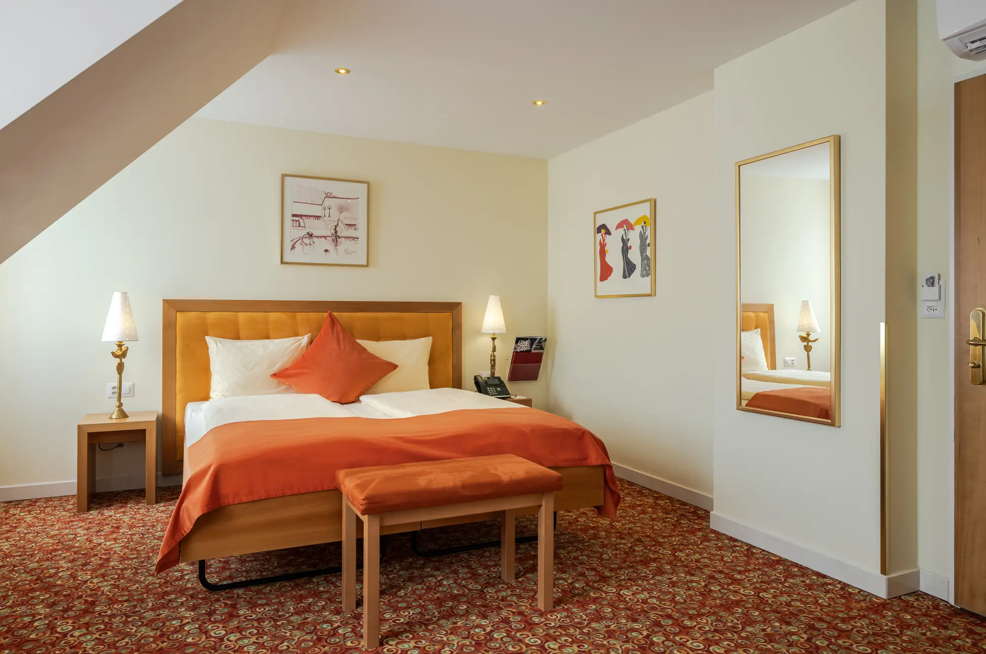 Gaia Hotel, Room