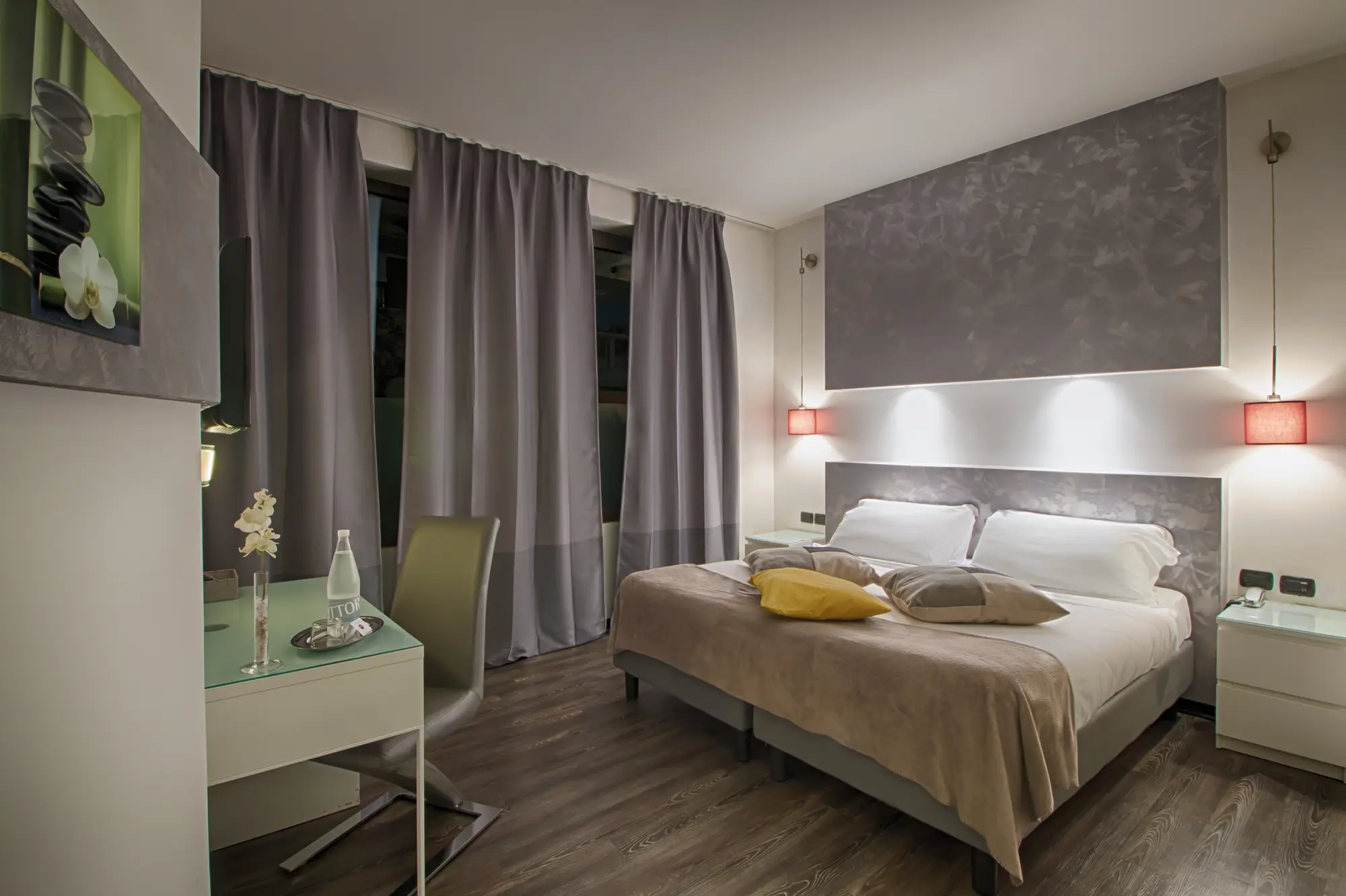 Raganelli, Room