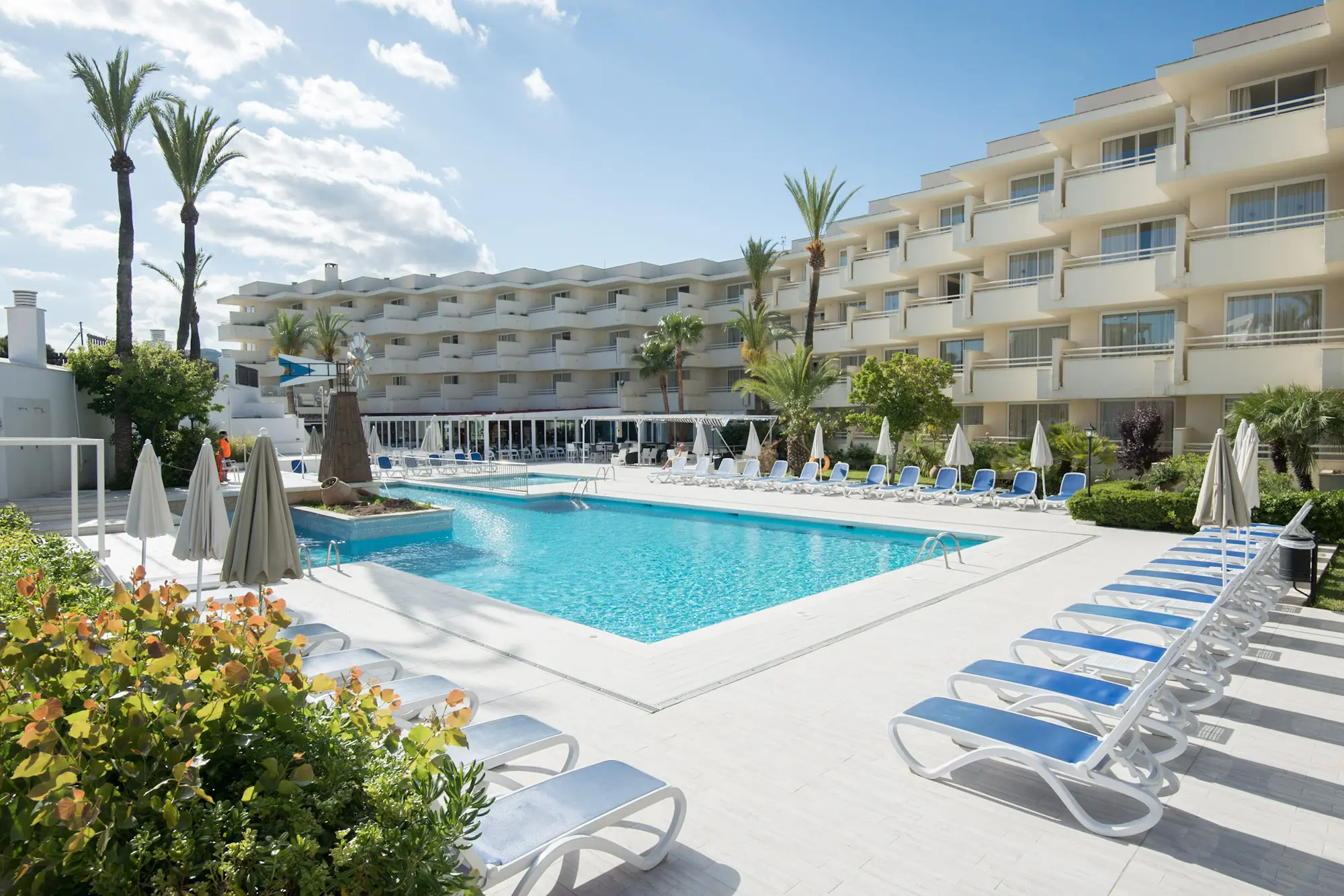 Globales Cala Bona, General view