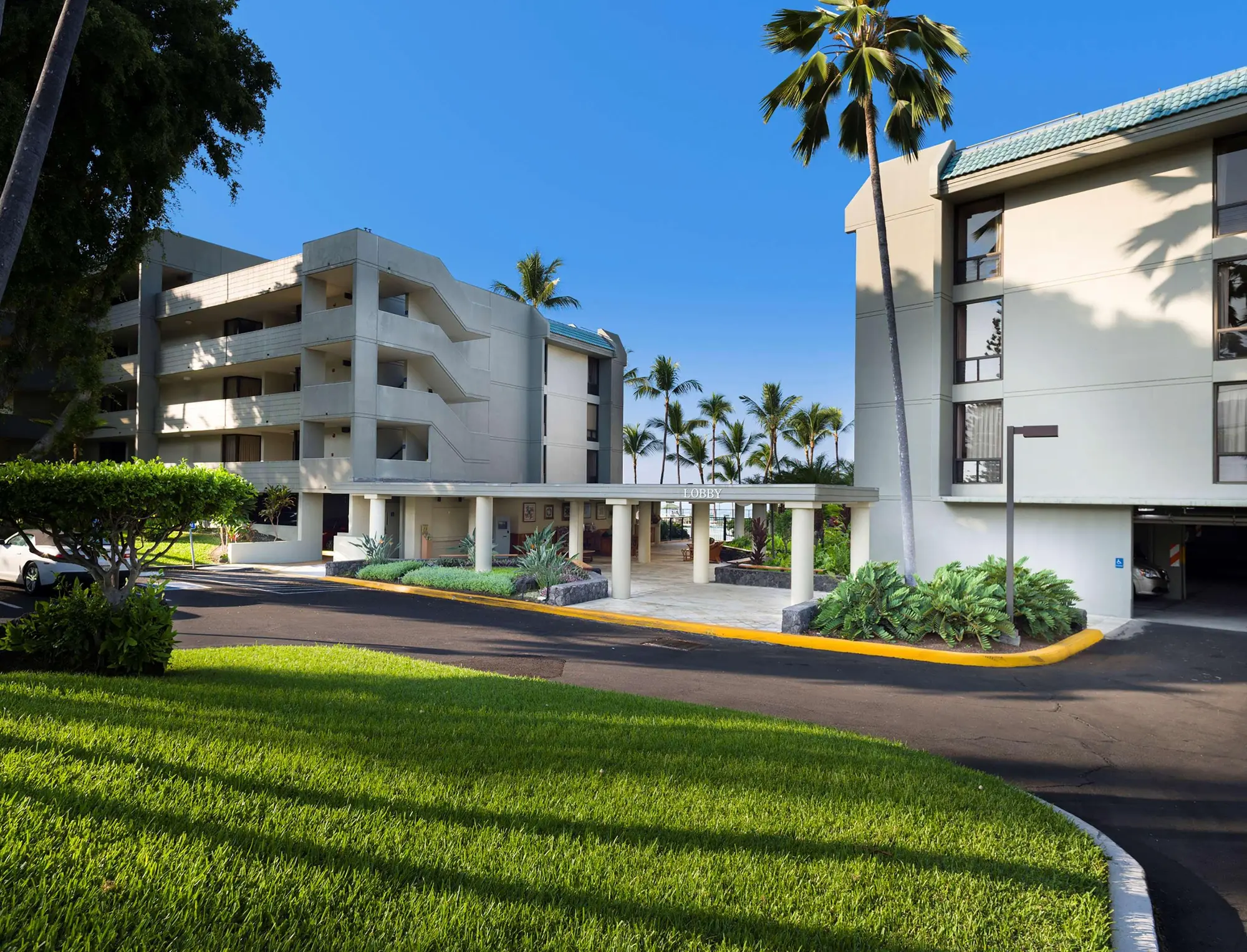 Aston Kona By The Sea, General view