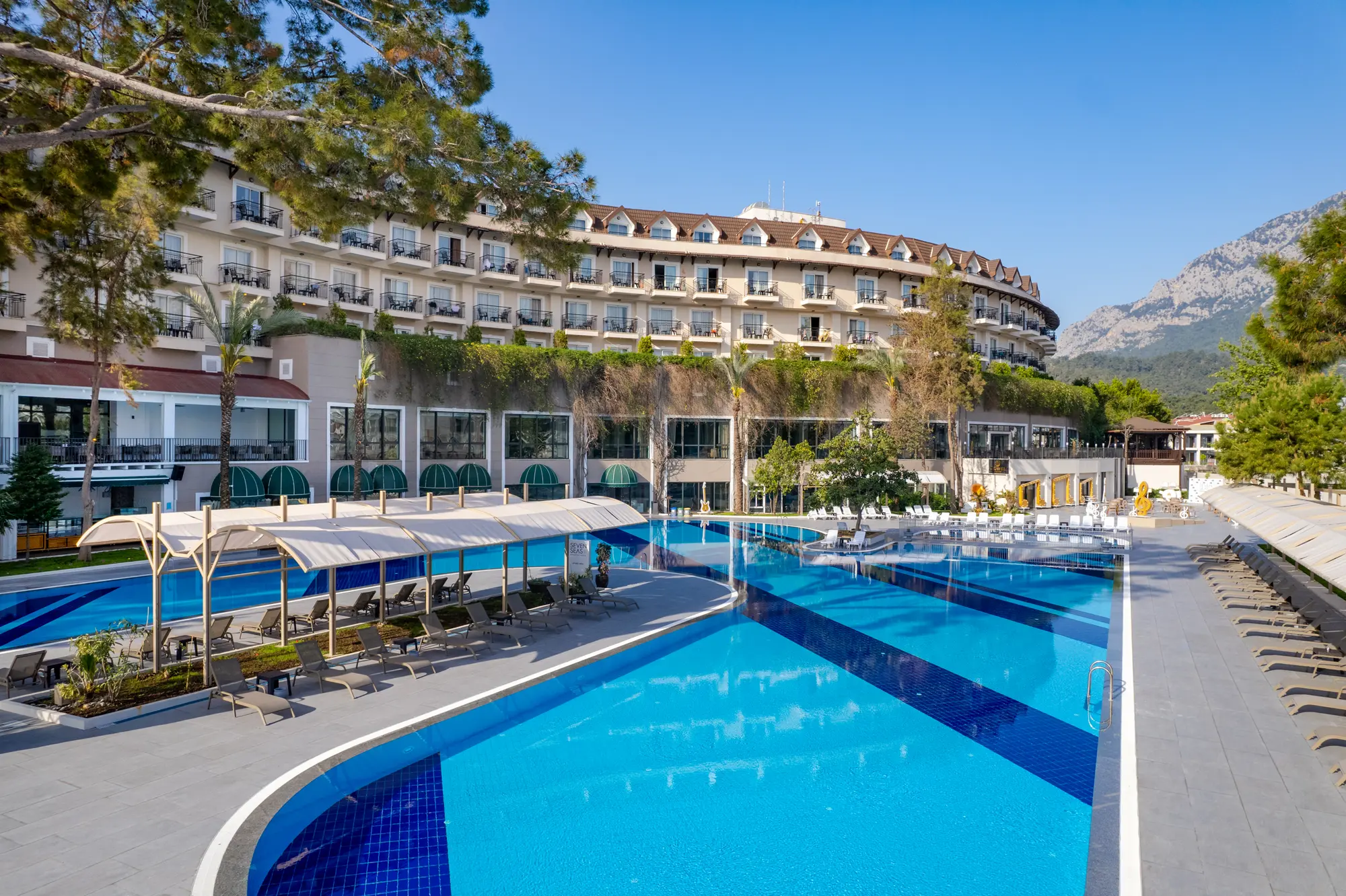 GRAVEL HOTELS SELECT, General view
