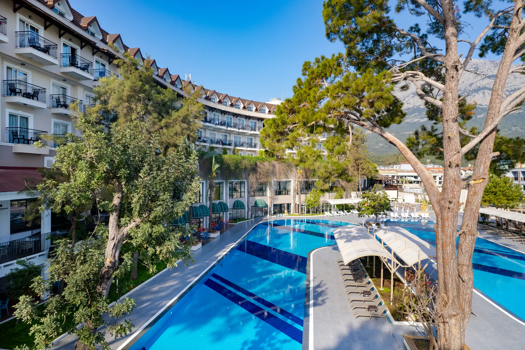 GRAVEL HOTELS SELECT, General view