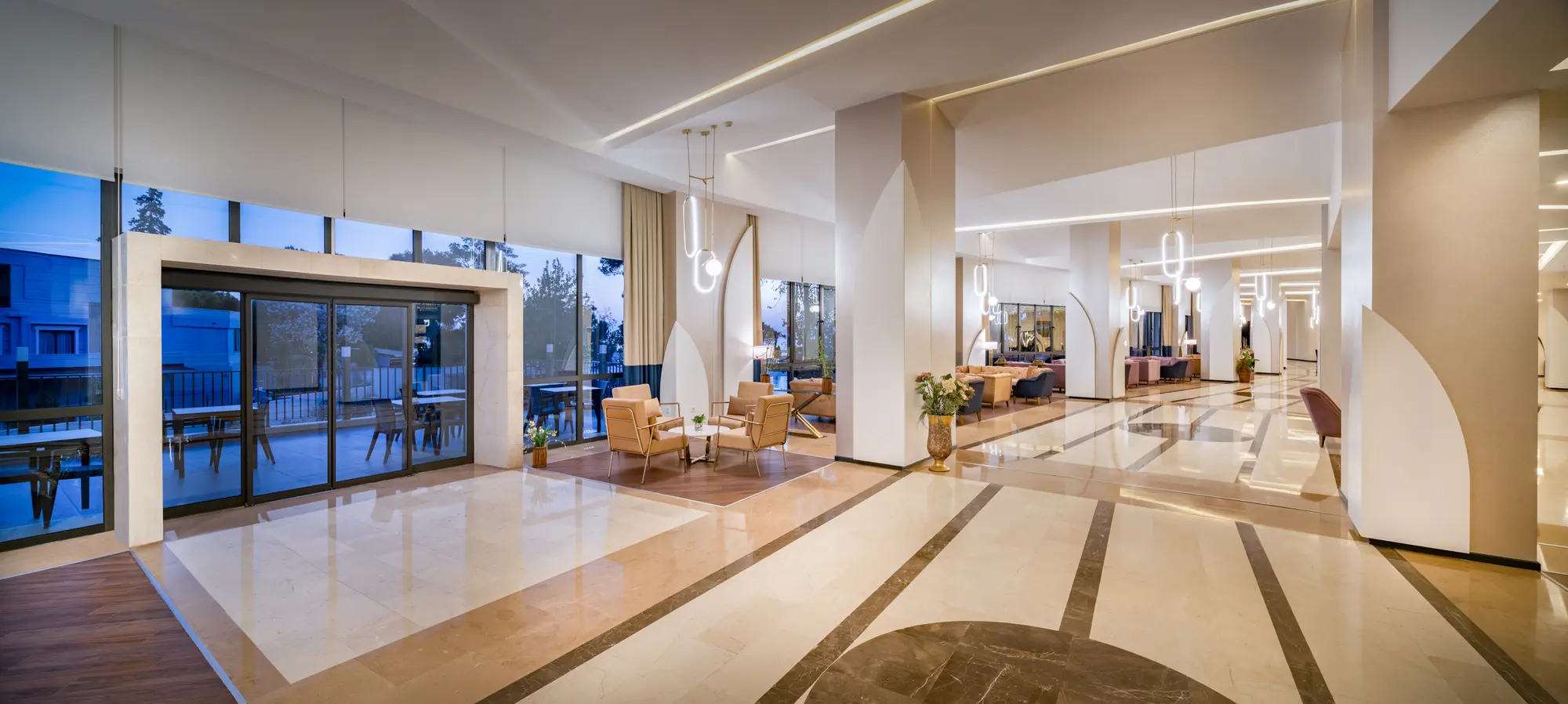 GRAVEL HOTELS SELECT, Lobby