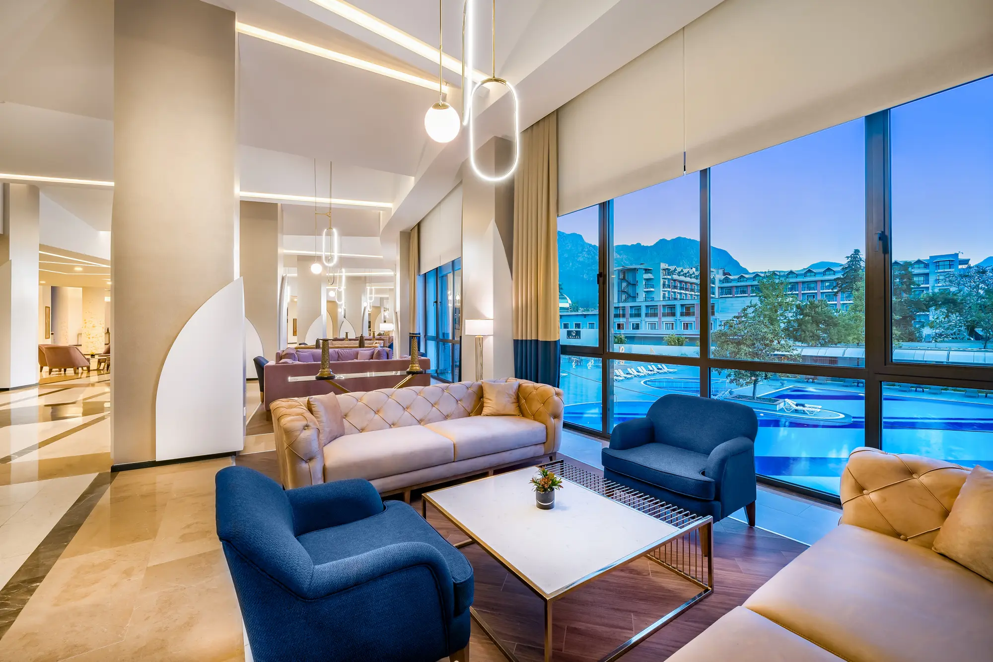 GRAVEL HOTELS SELECT, Lobby