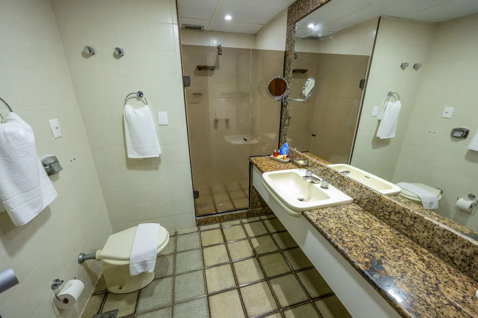 Fiesta Bahia, Room