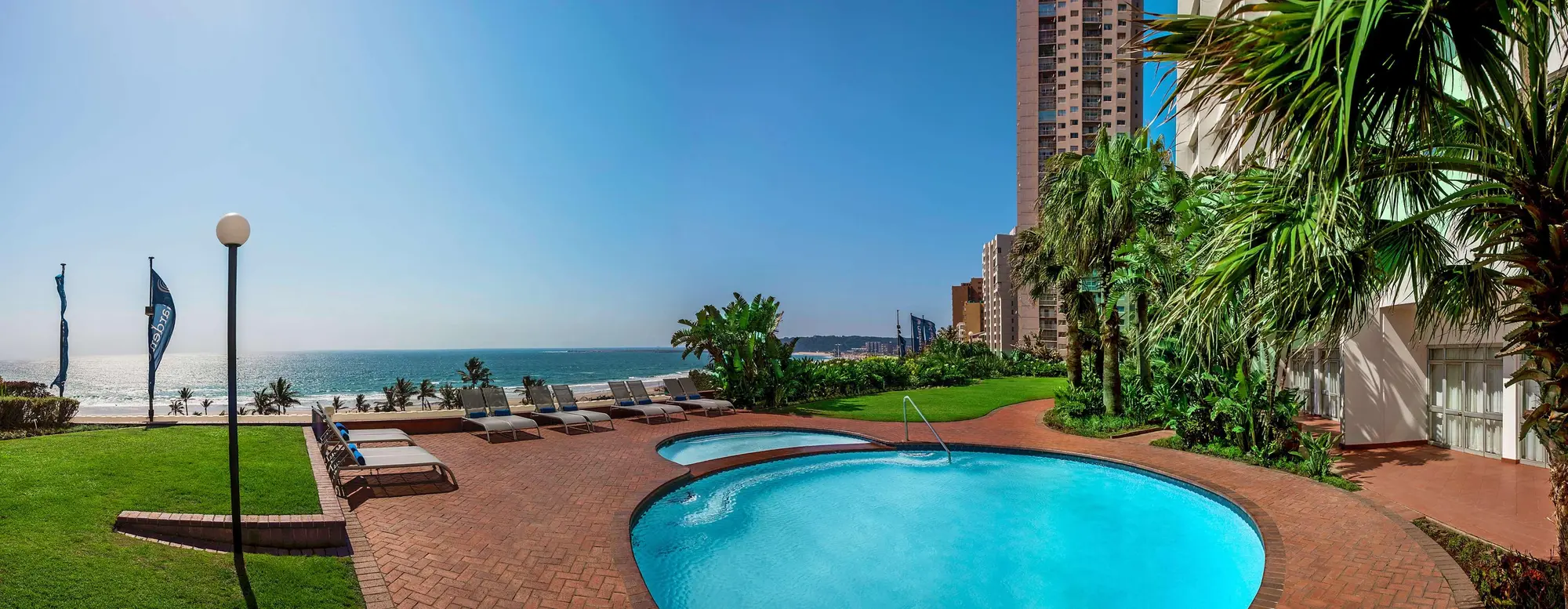 Garden Court South Beach, Pool