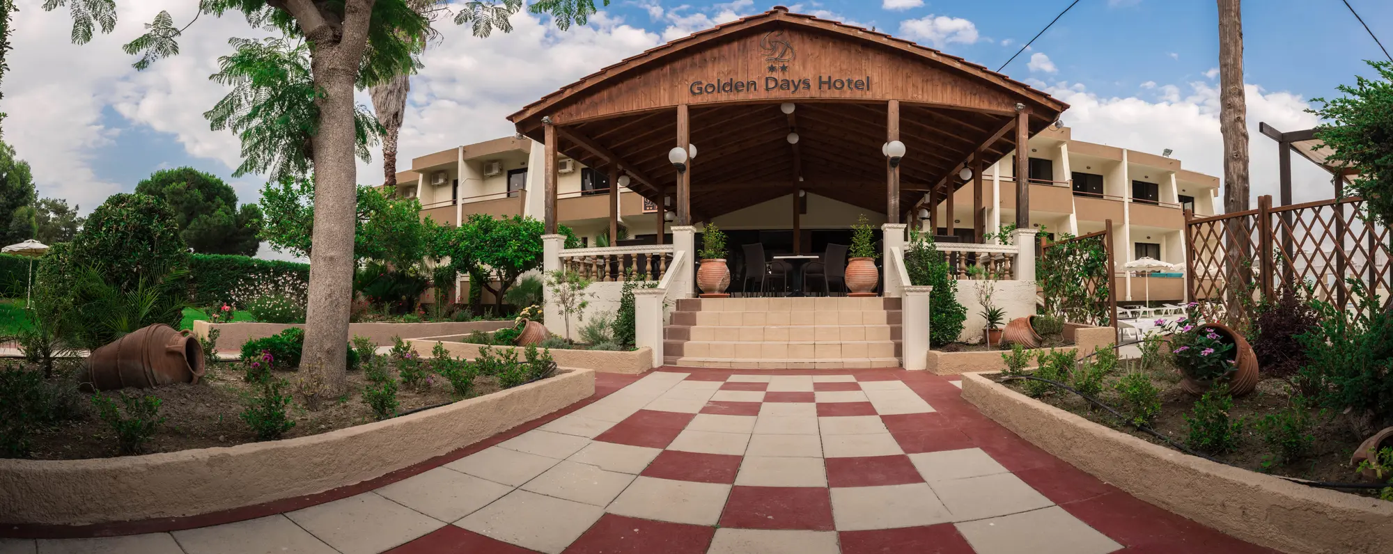 Golden Days Aparthotel, General view