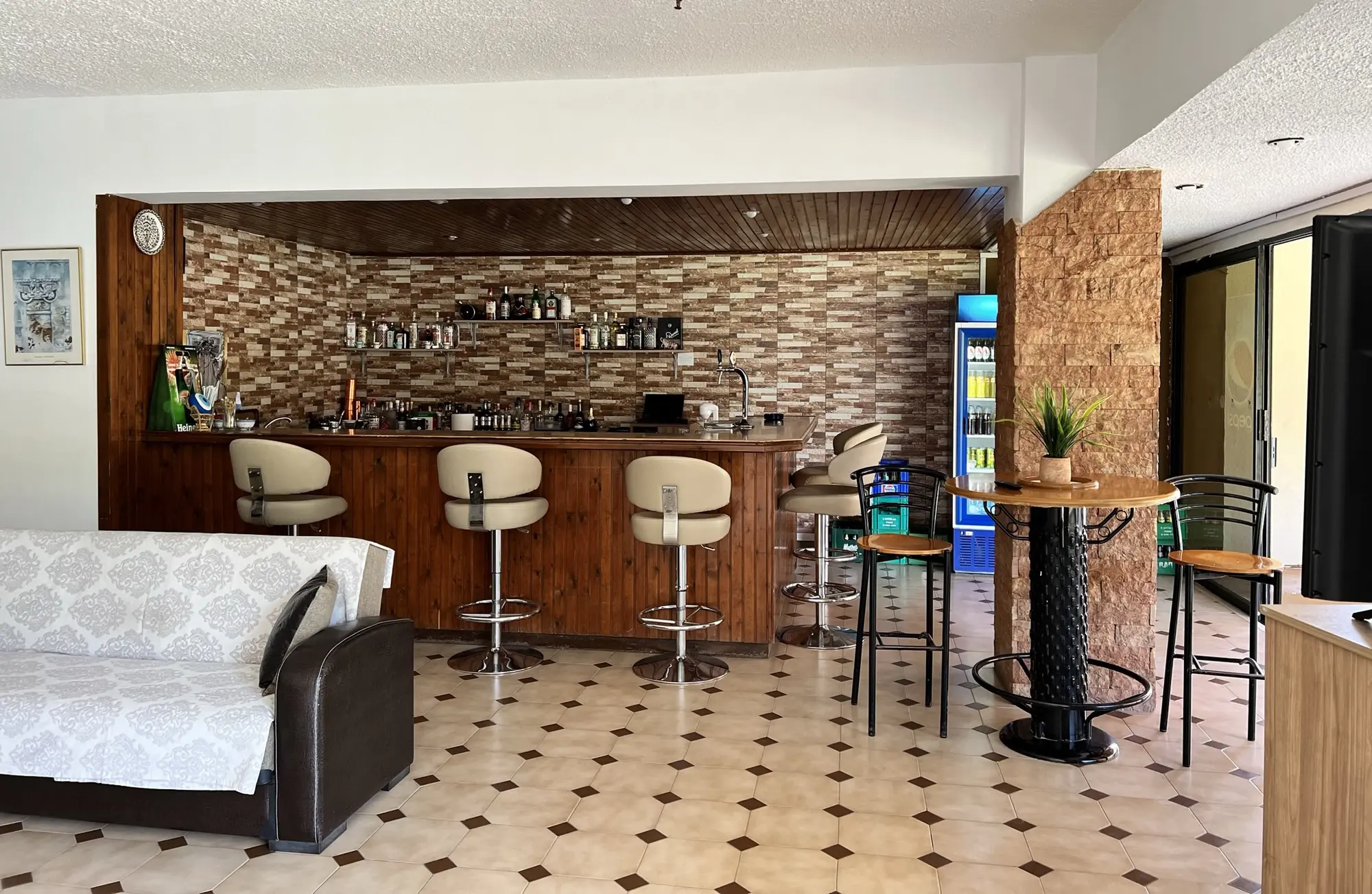 Golden Days Aparthotel, Bar