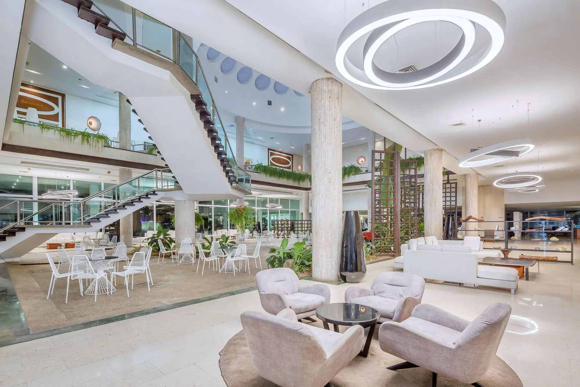 Tryp Habana Libre, Lobby
