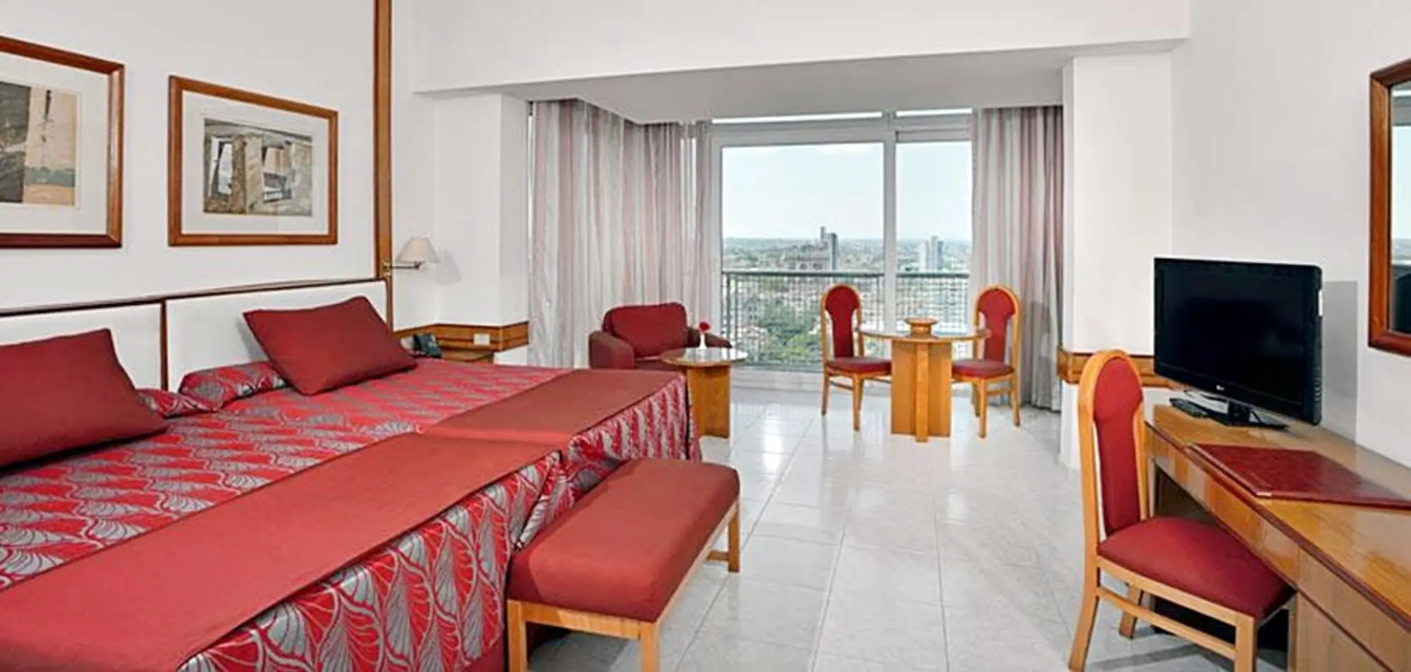 Tryp Habana Libre, Room