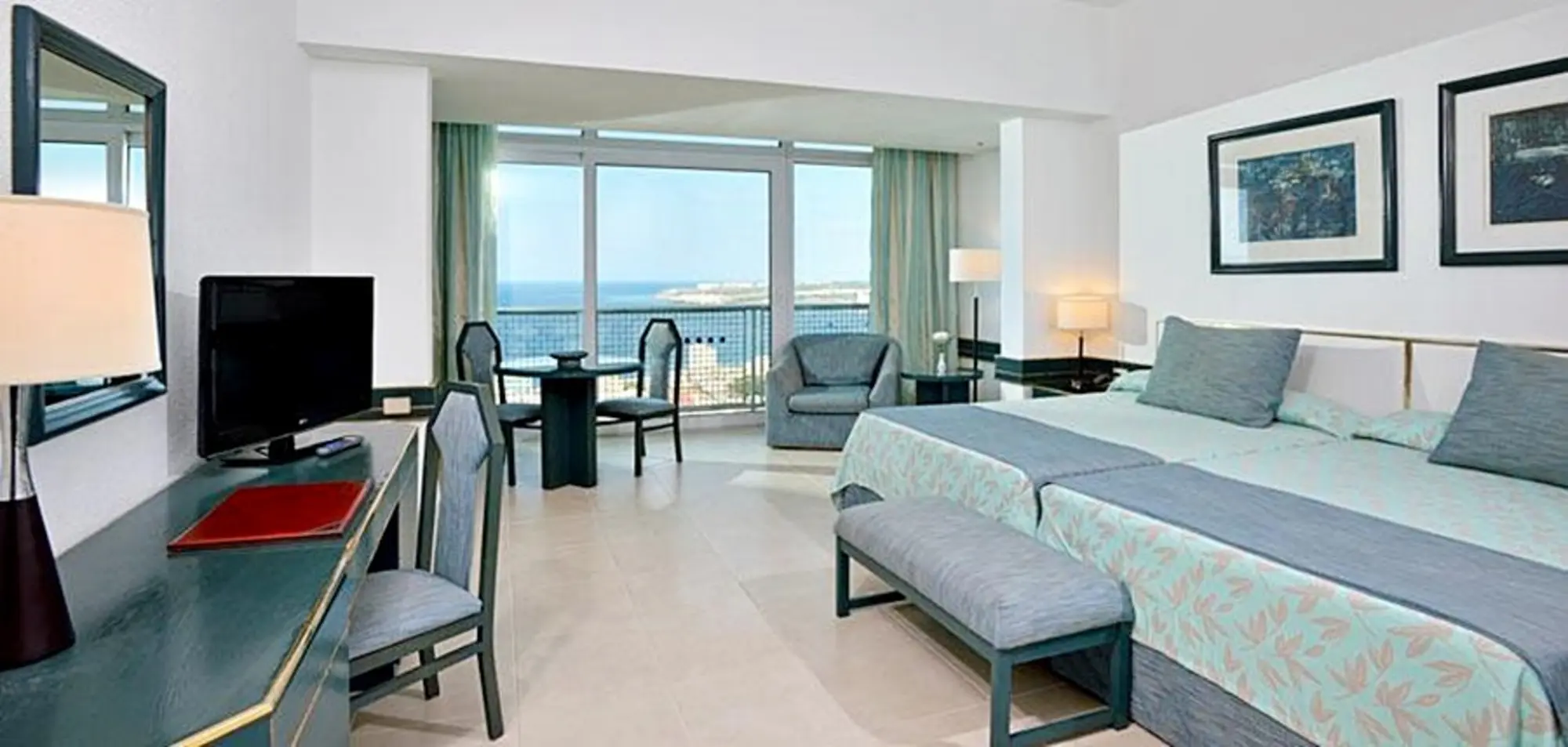 Tryp Habana Libre, Room