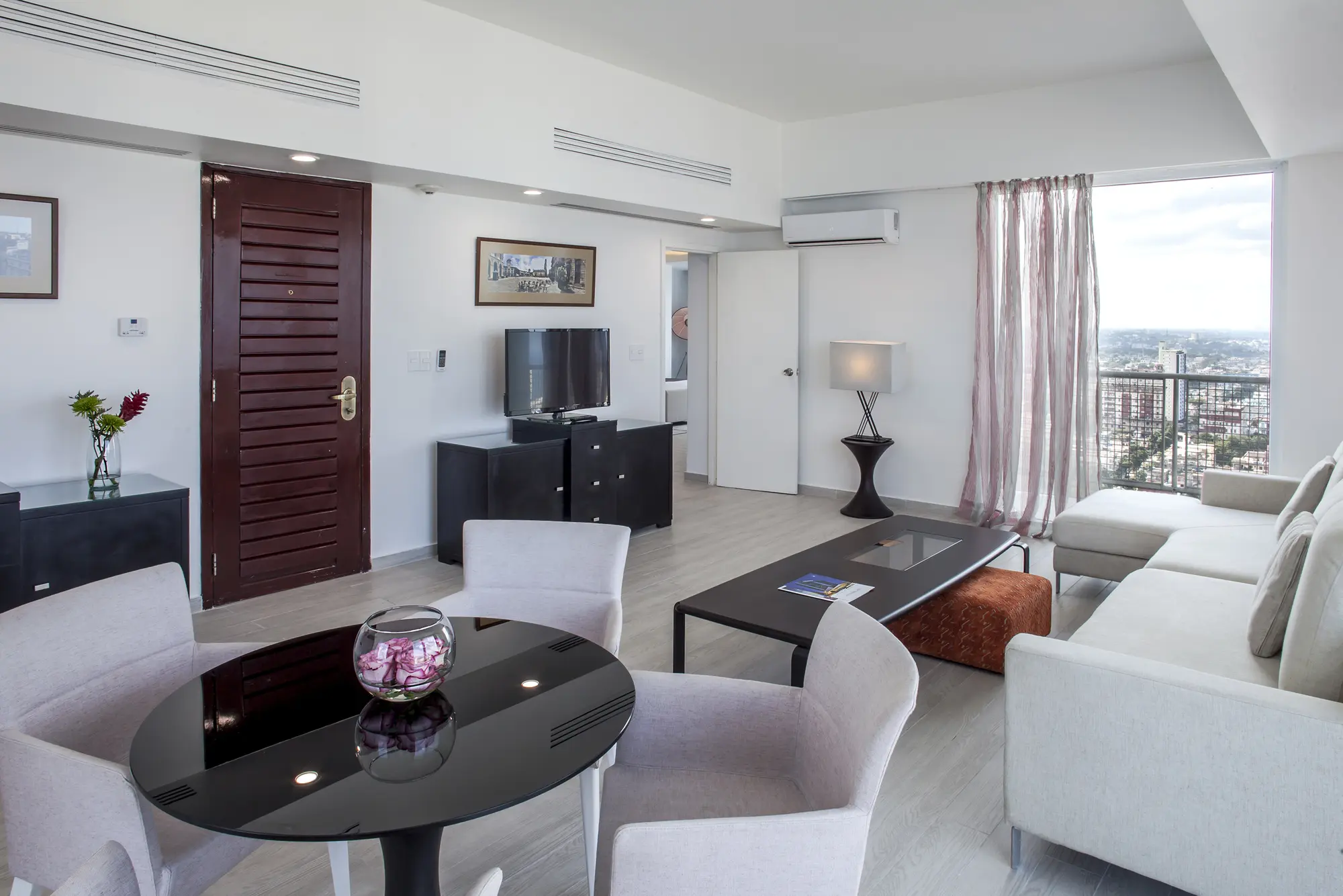 Tryp Habana Libre, Room