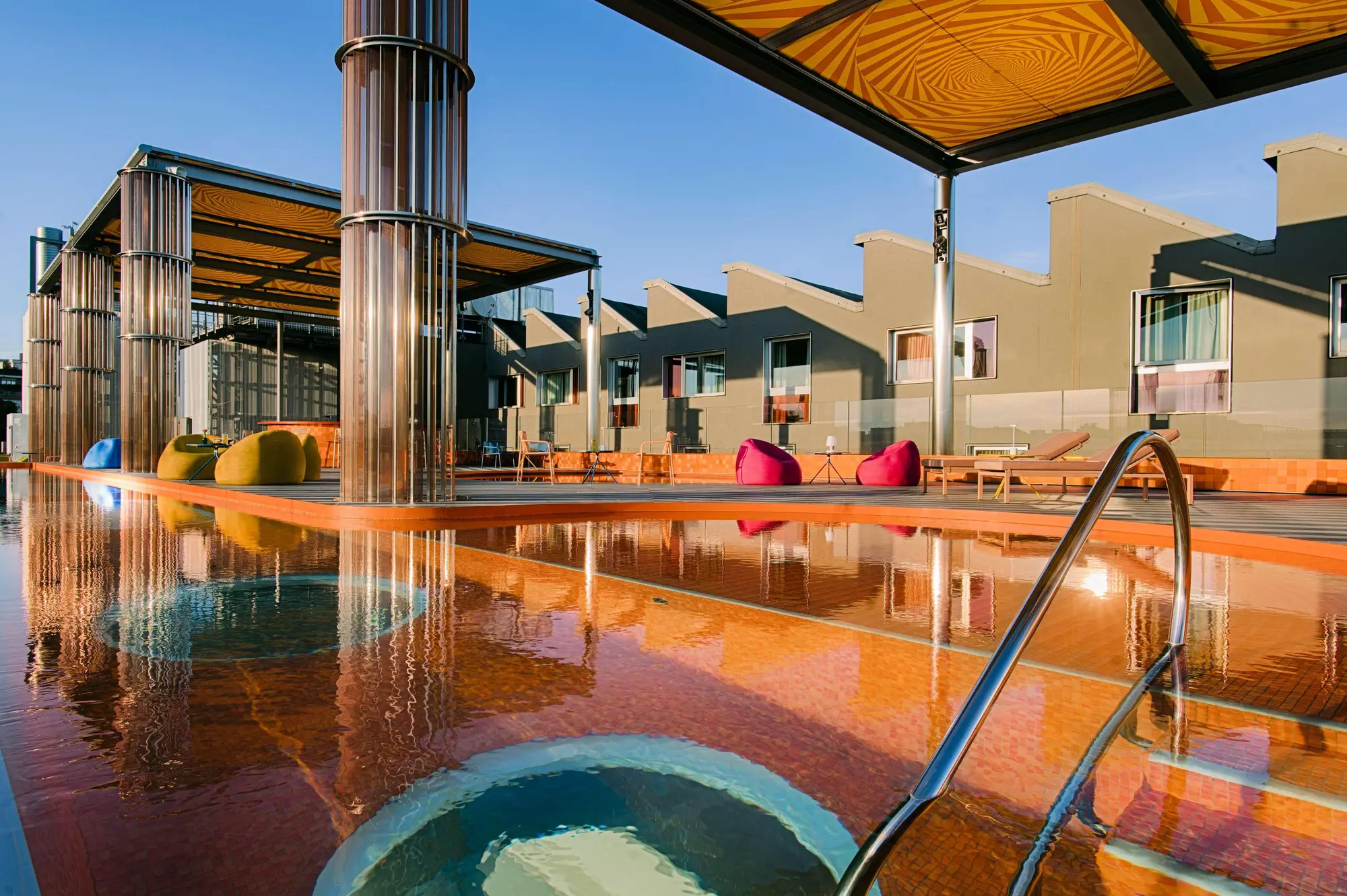 nhow Milano, Pool