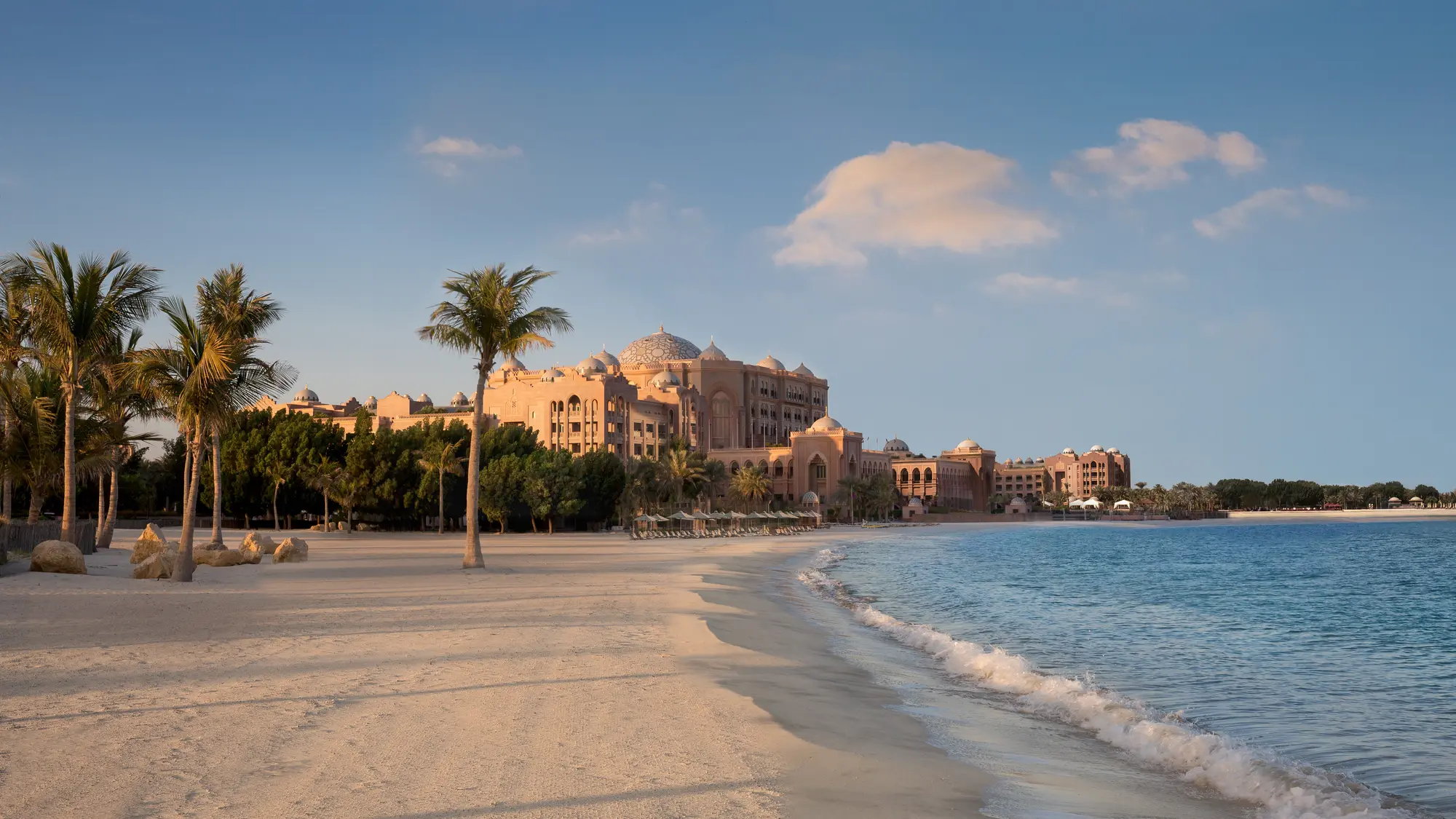 Emirates Palace Abu Dhabi, Beach
