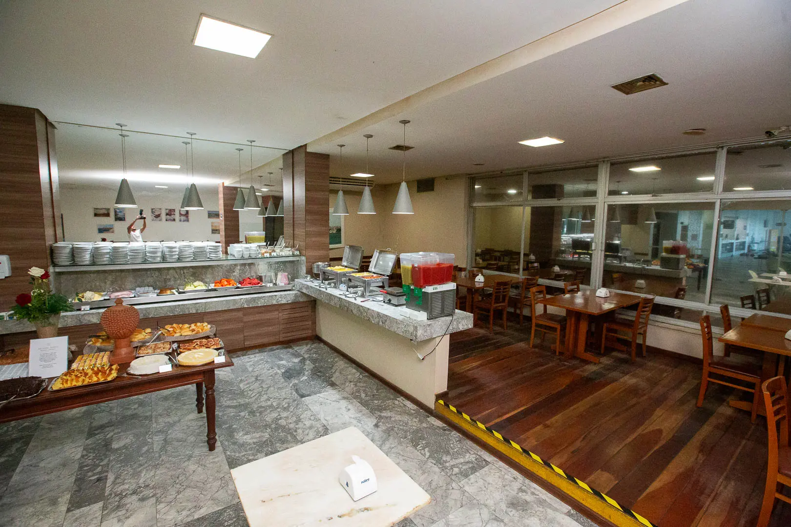 Rede Andrade Barra, Restaurant