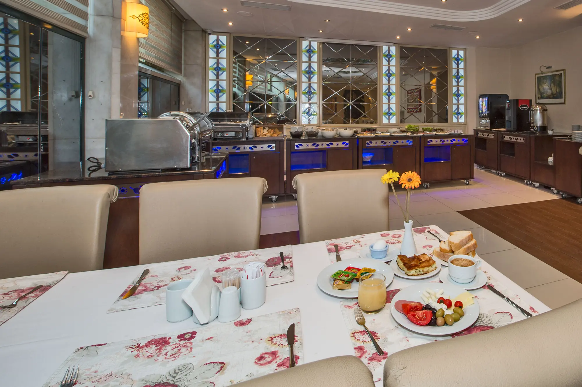 Green Anka Hotel, Restaurant