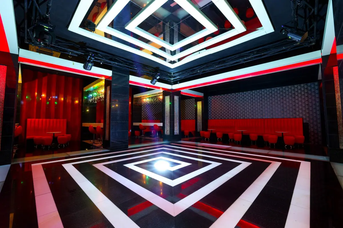 Crystal De Luxe Resort and Spa, Sports and Entertainment