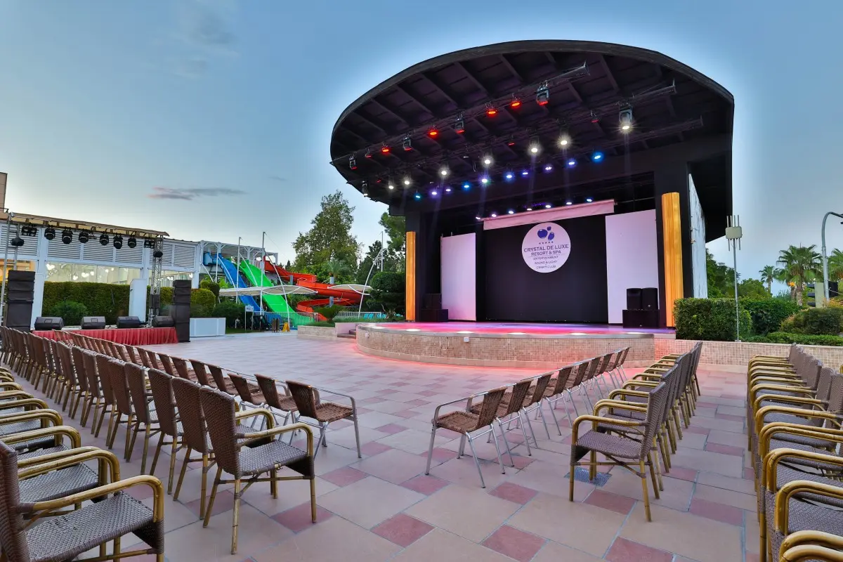 Crystal De Luxe Resort and Spa, Sports and Entertainment