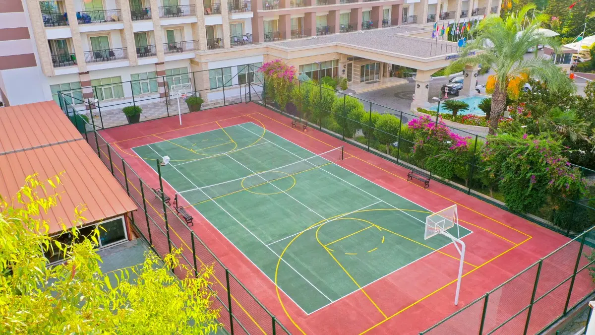 Crystal De Luxe Resort and Spa, Sports and Entertainment