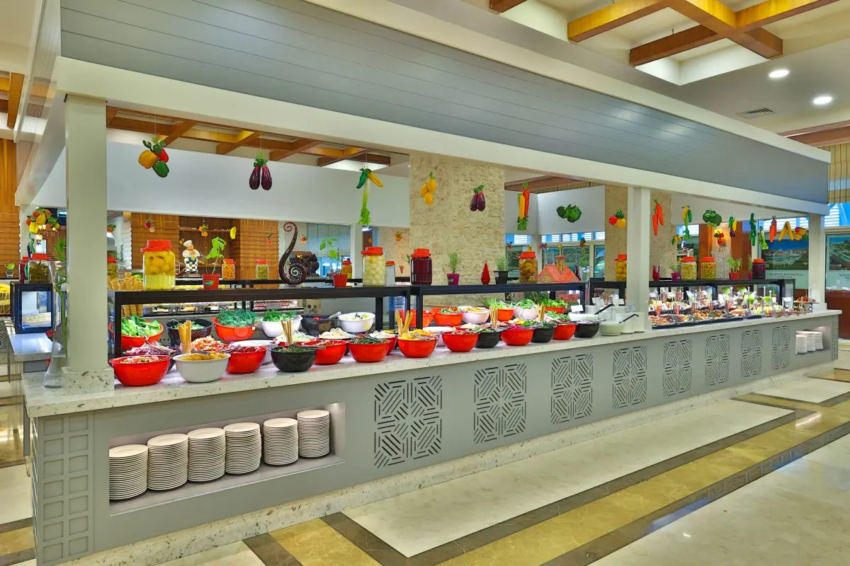 Crystal De Luxe Resort and Spa, Restaurant