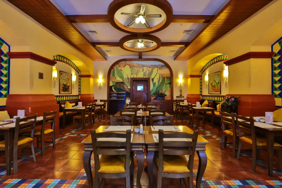 Crystal De Luxe Resort and Spa, Restaurant