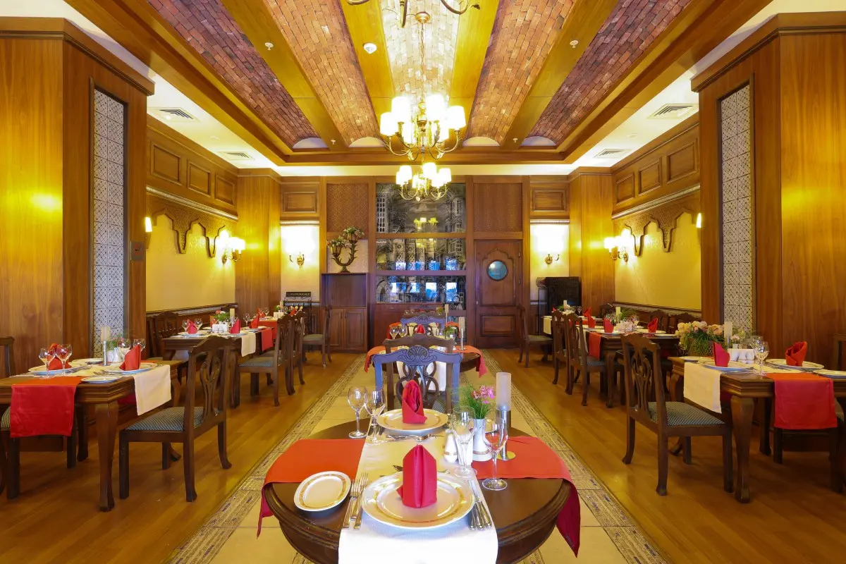 Crystal De Luxe Resort and Spa, Restaurant