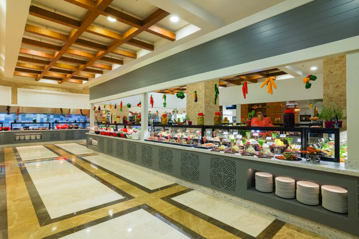 Crystal De Luxe Resort and Spa, Restaurant