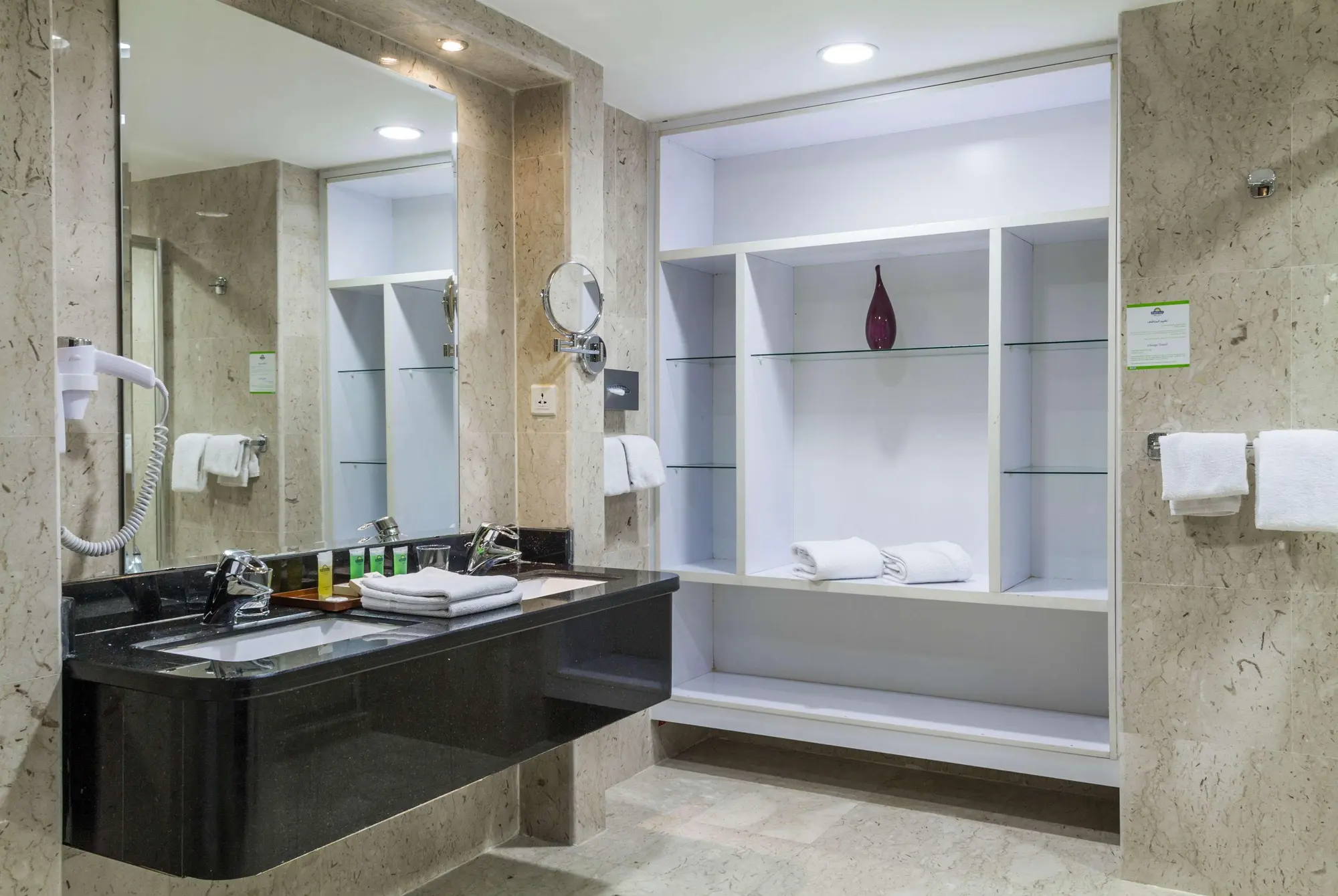 Days Inn By Wyndham Hotel Suites Amman, Room