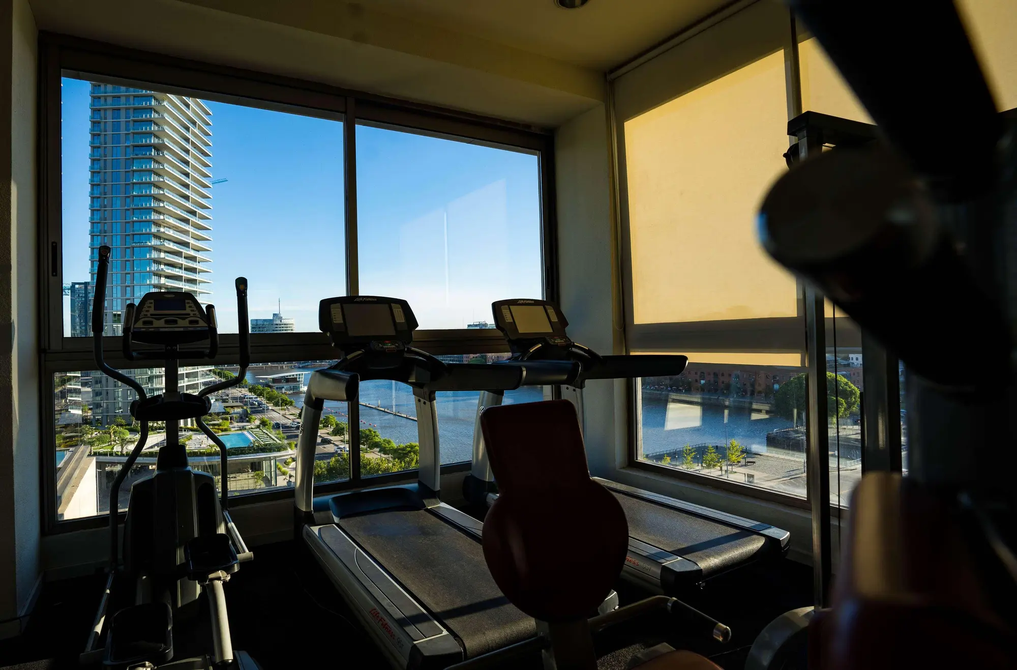 Hotel Madero, Sports and Entertainment