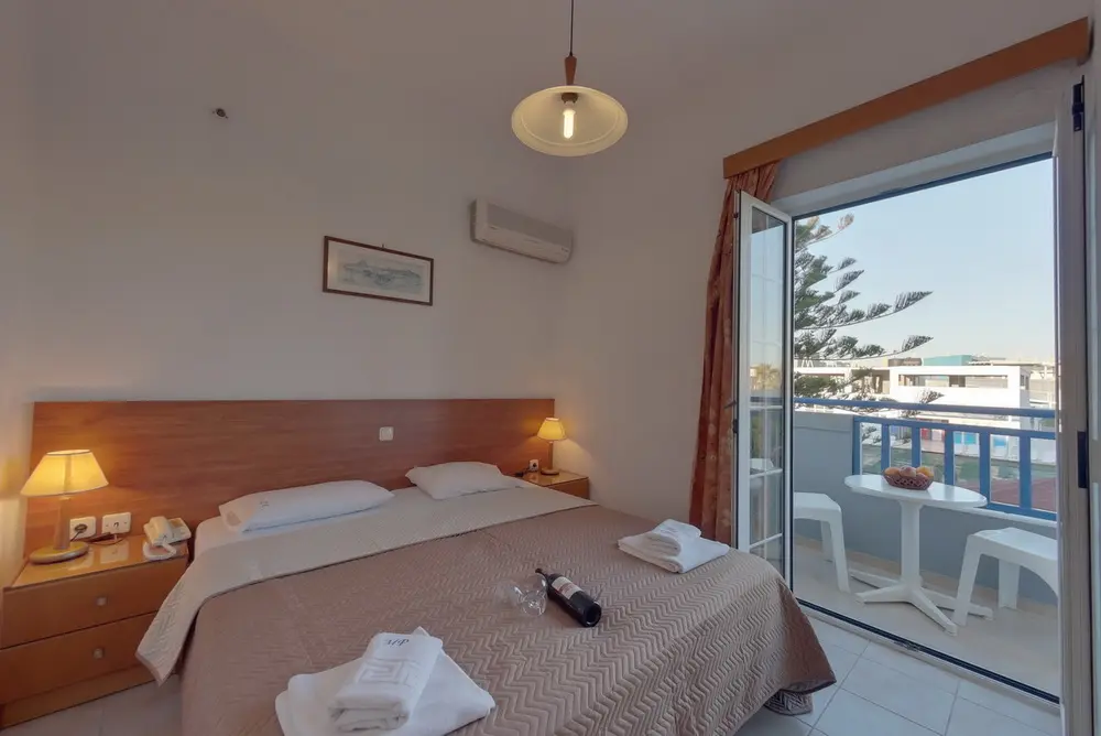 Marirena, Room