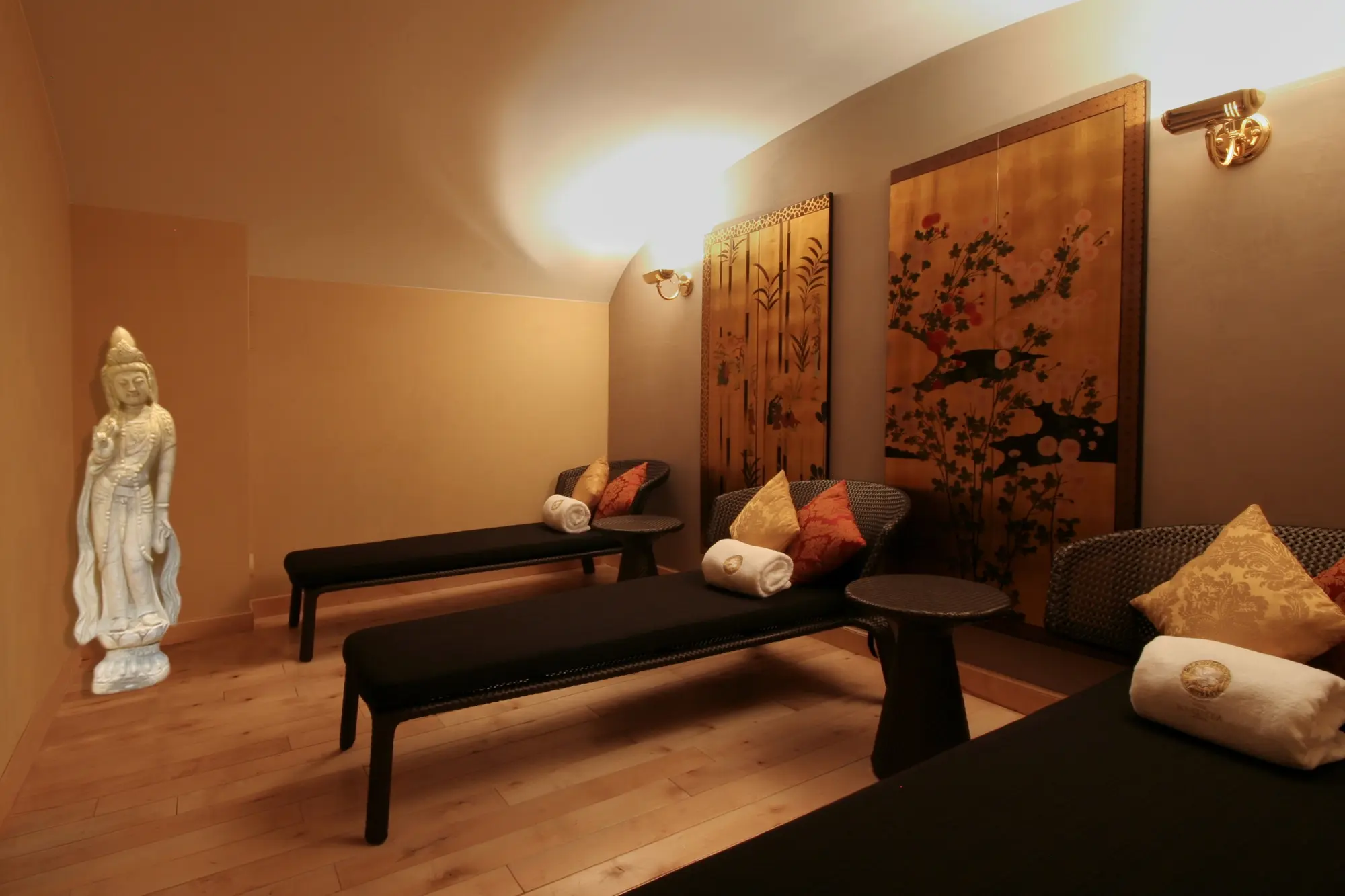 Villa e Palazzo Aminta, Sports and Entertainment