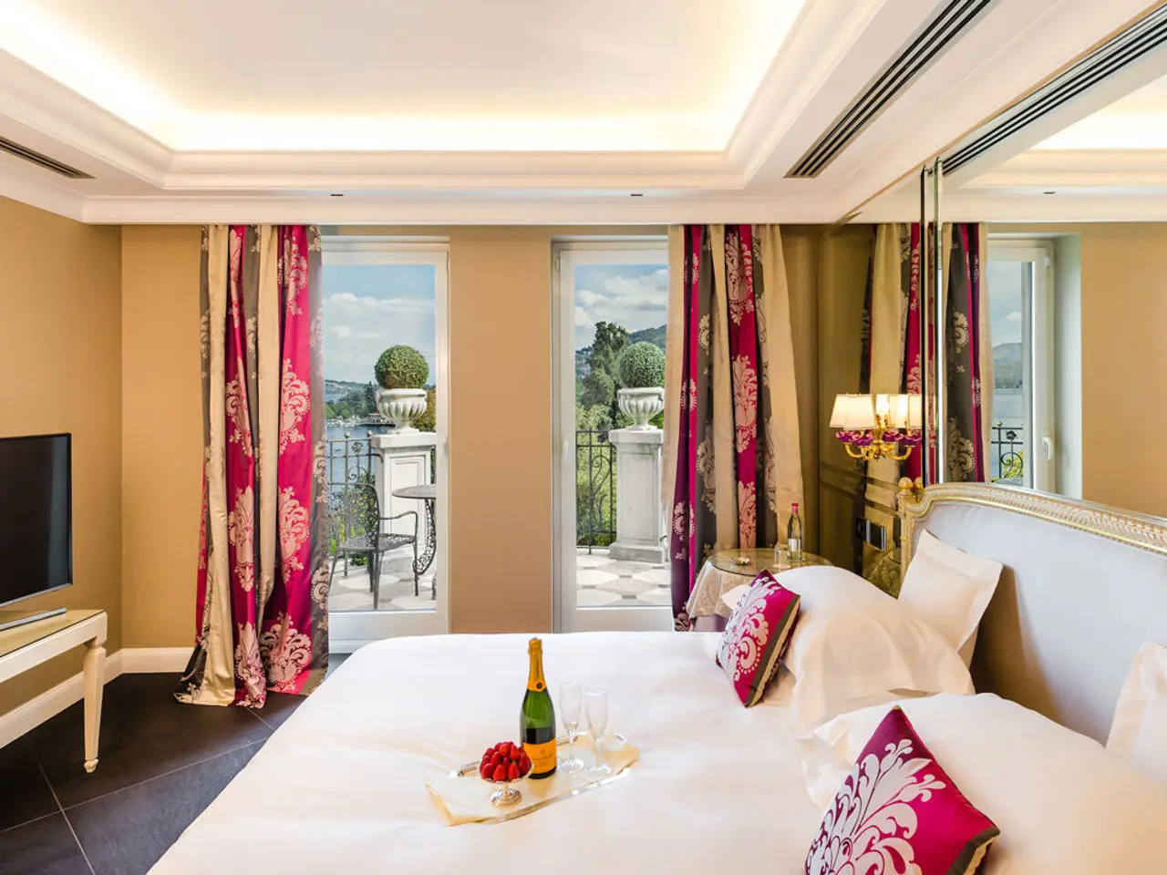 Villa e Palazzo Aminta, Room