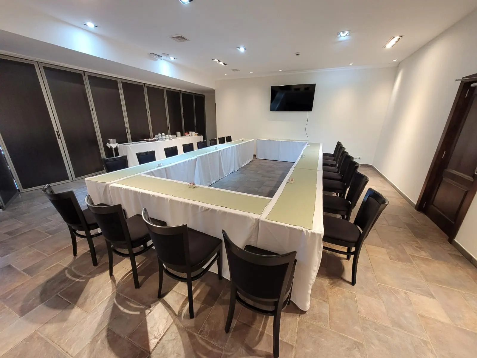 Xelena Hotel & Suites, Conferences