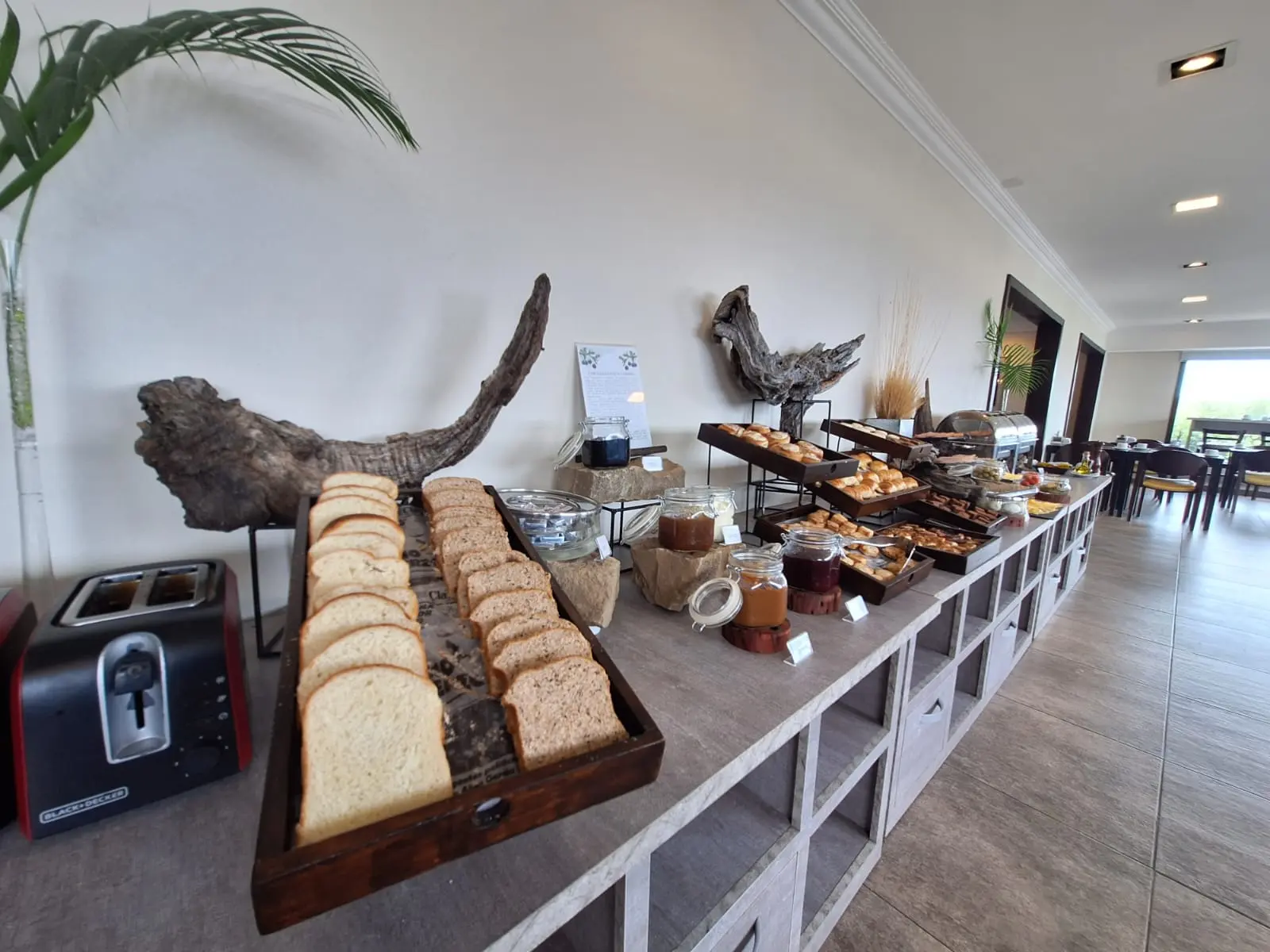 Xelena Hotel & Suites, Restaurant