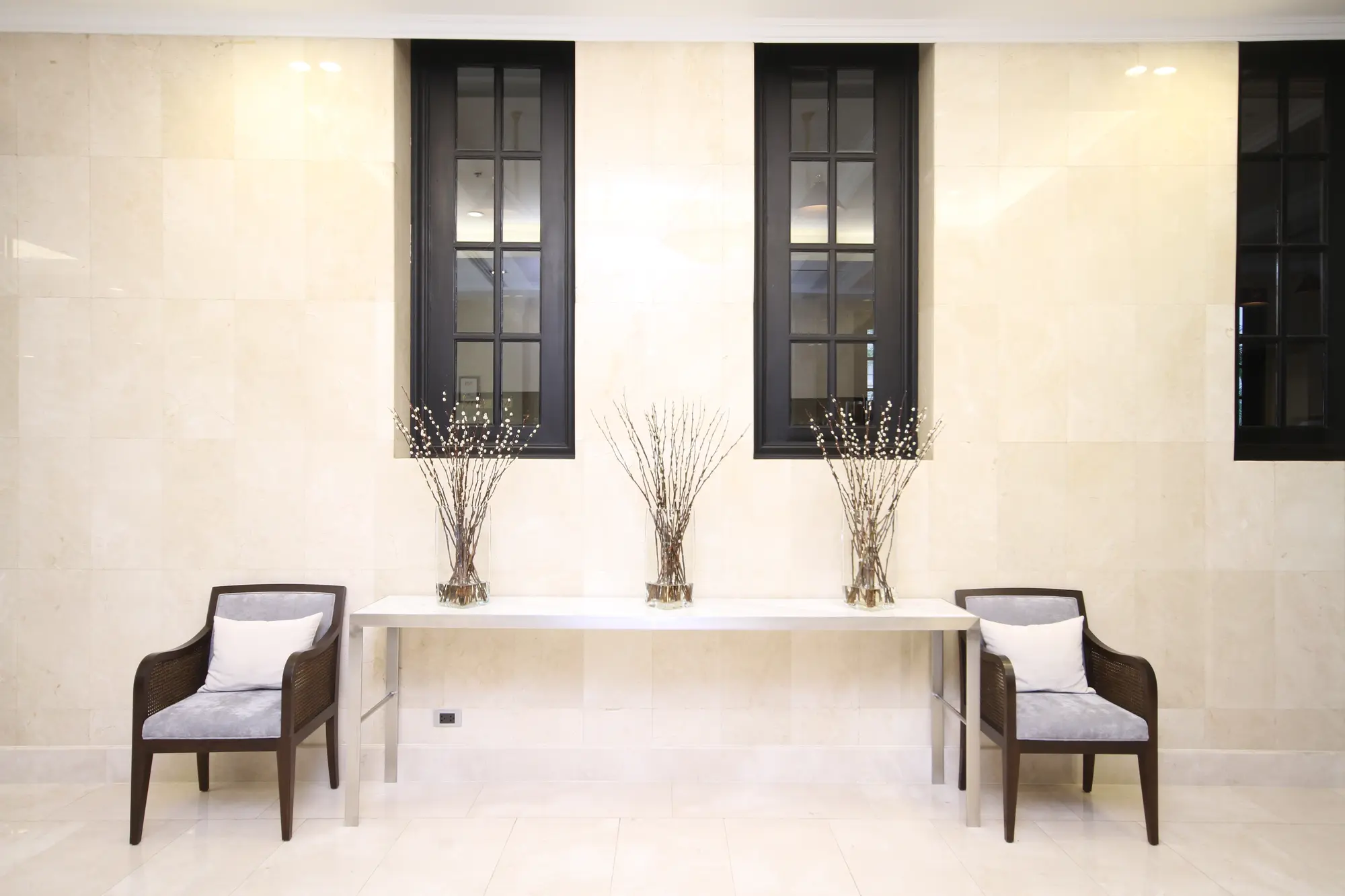 Cape House Langsuan, Lobby