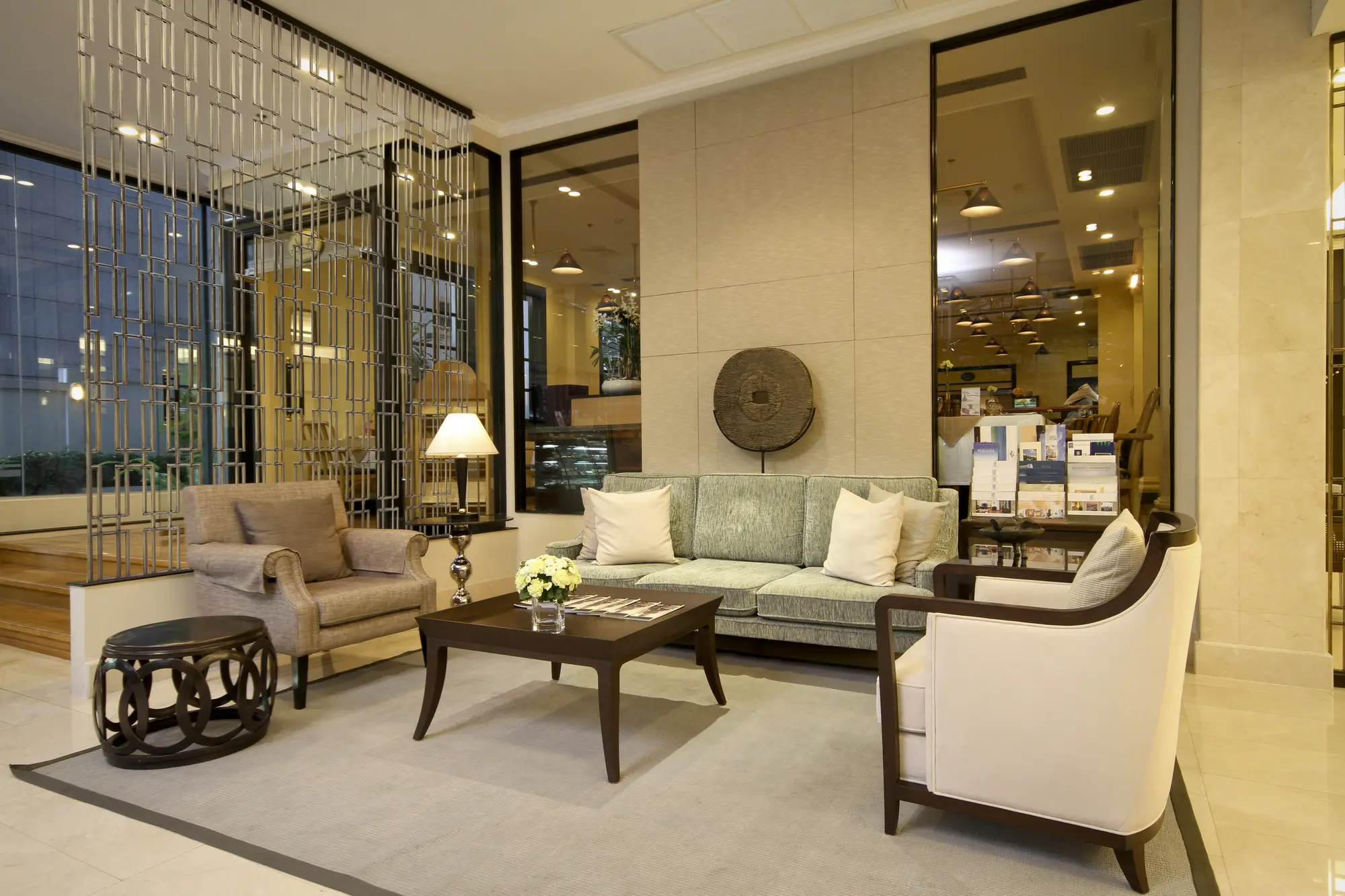 Cape House Langsuan, Lobby