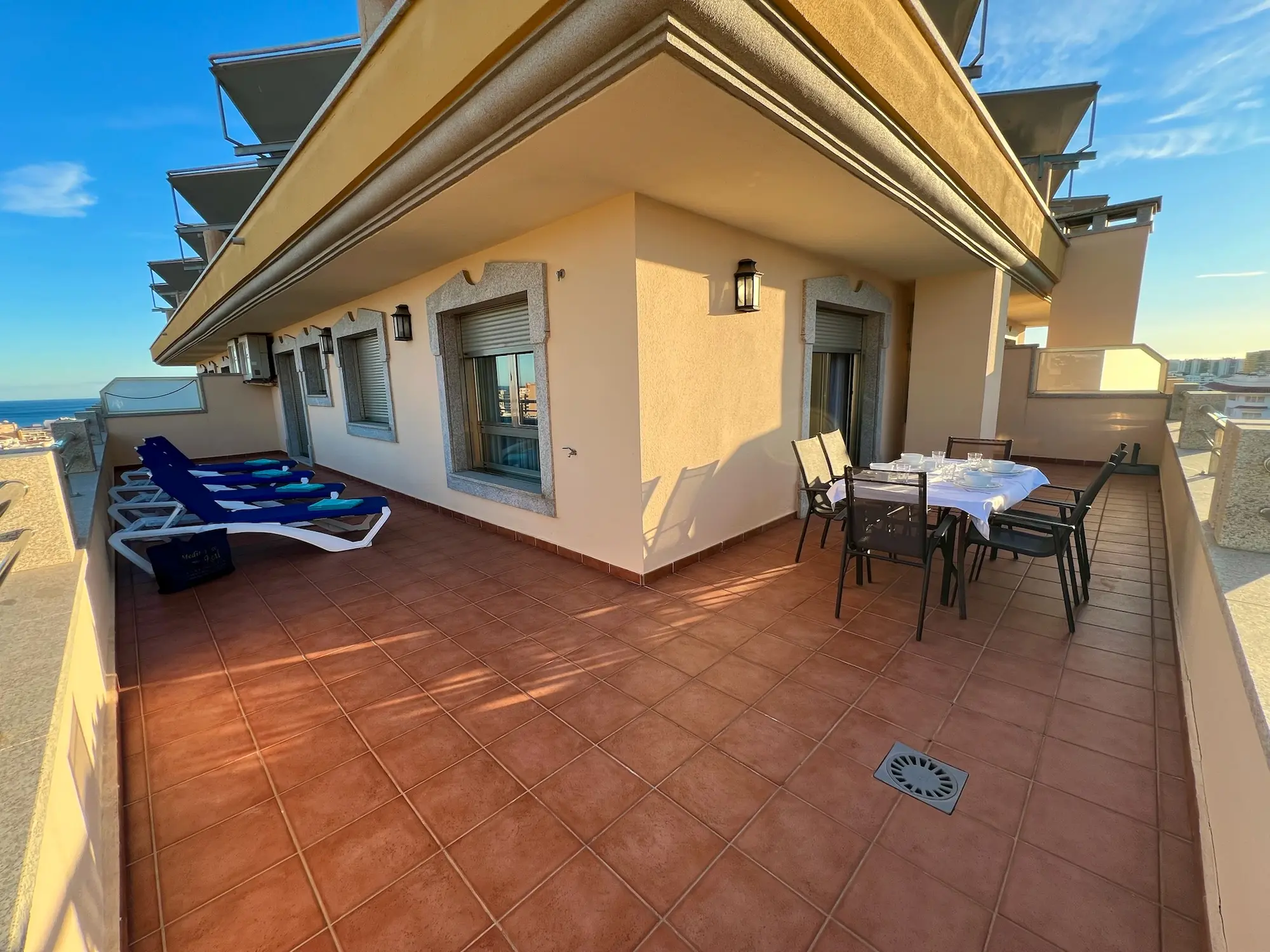 Mediterraneo Real, Room