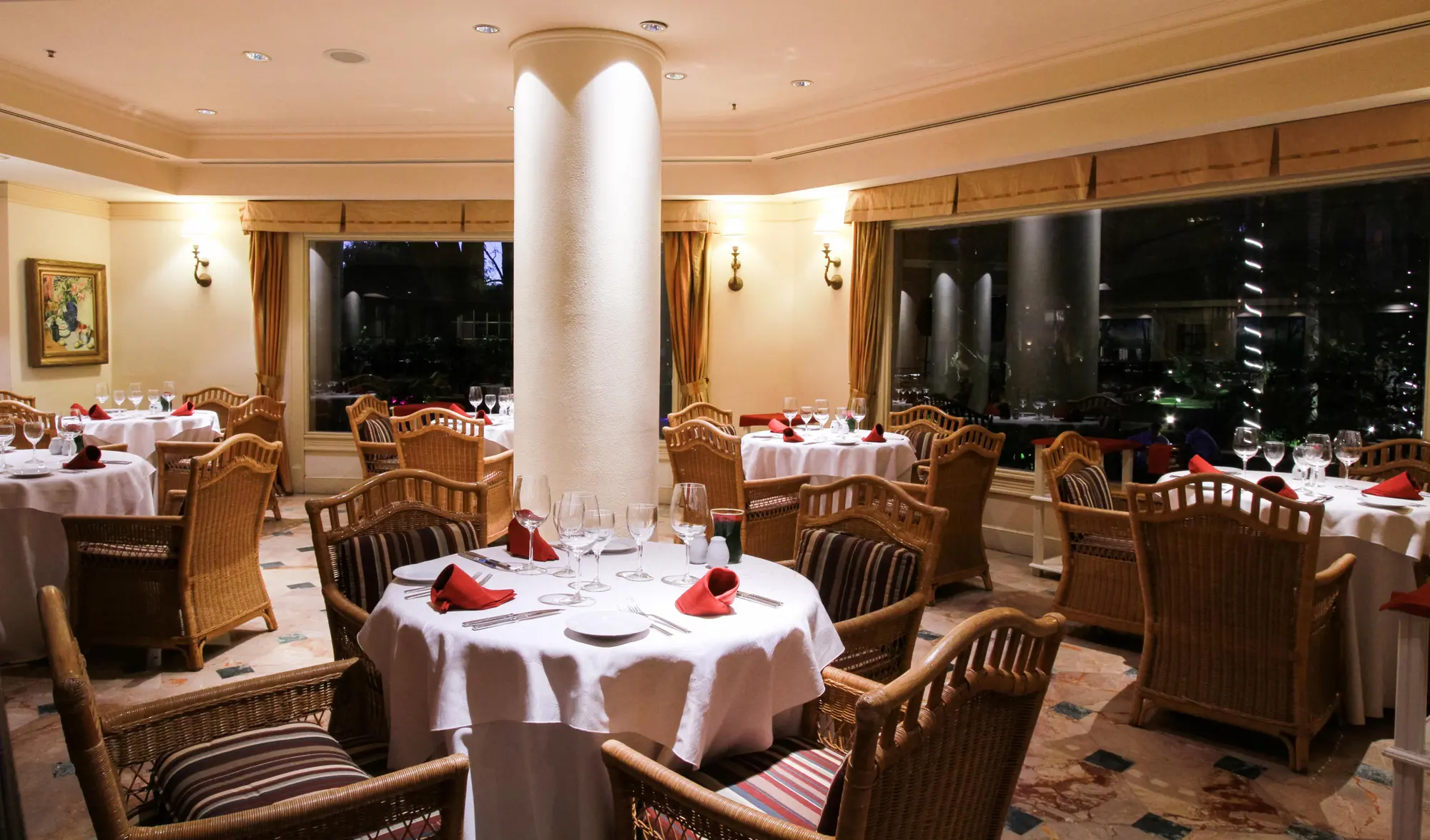 Iguazu Grand, Restaurant