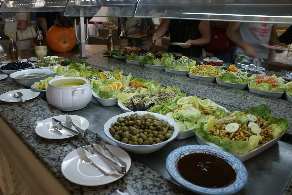 El Mouradi El Menzah, Restaurant