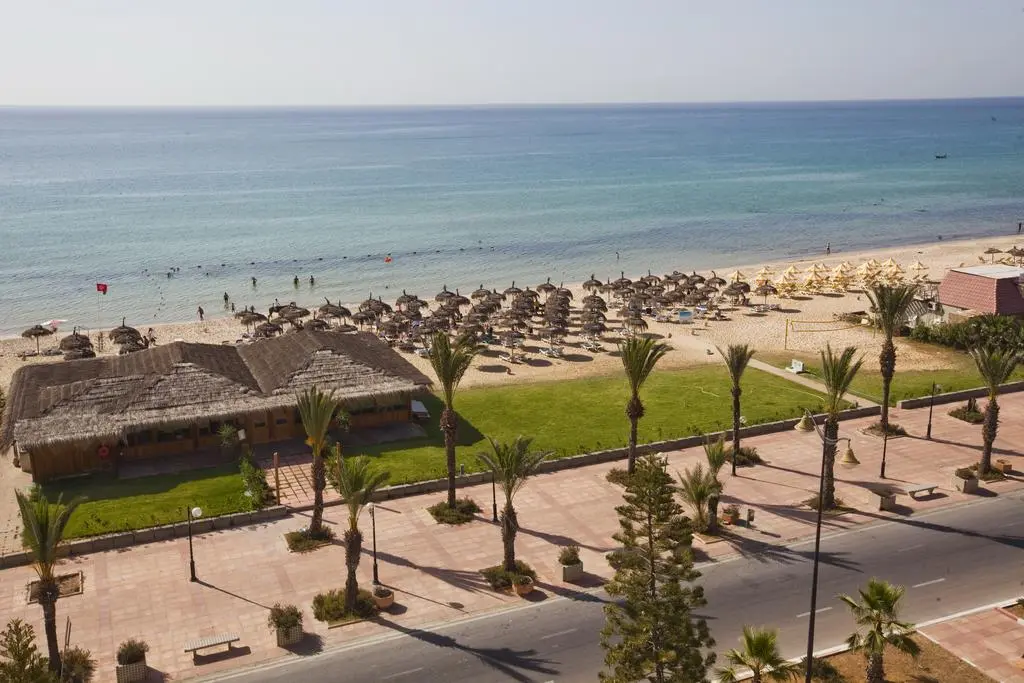 El Mouradi El Menzah, Beach
