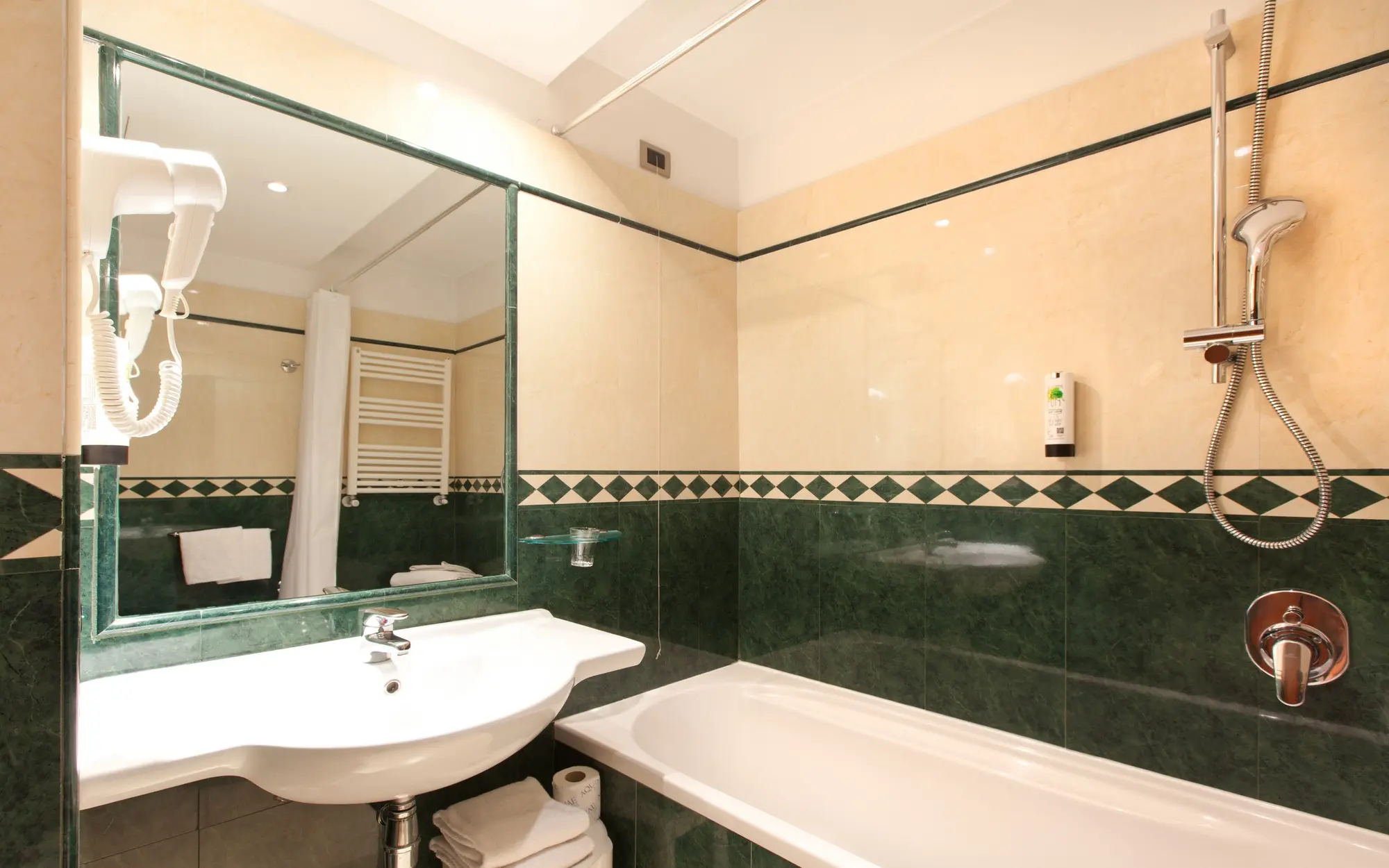 Garner Hotel Rome Aurelia, Room