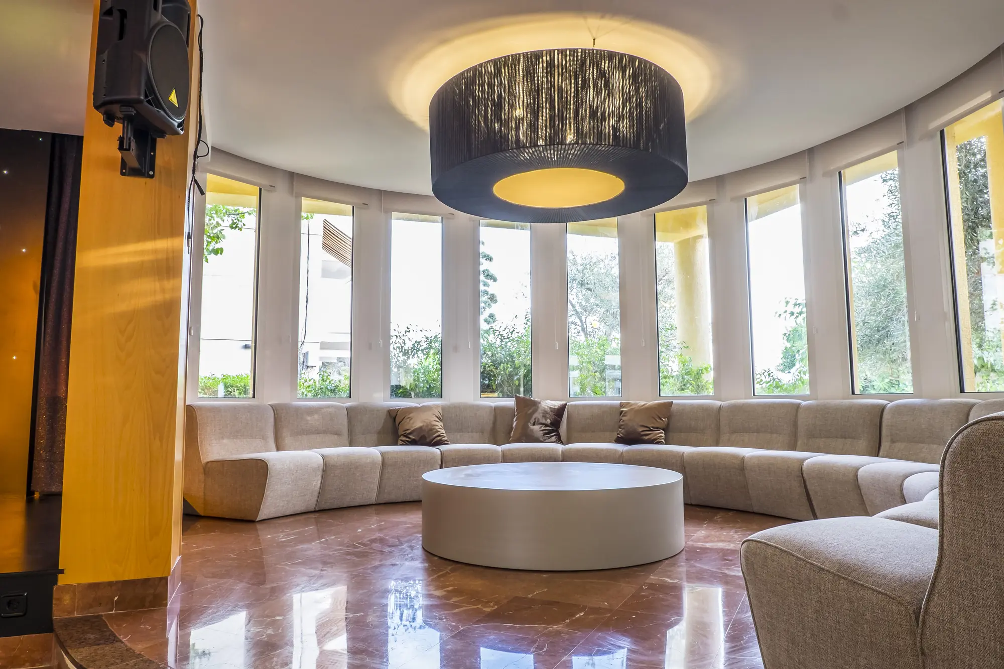 Sagitario Playa, Lobby