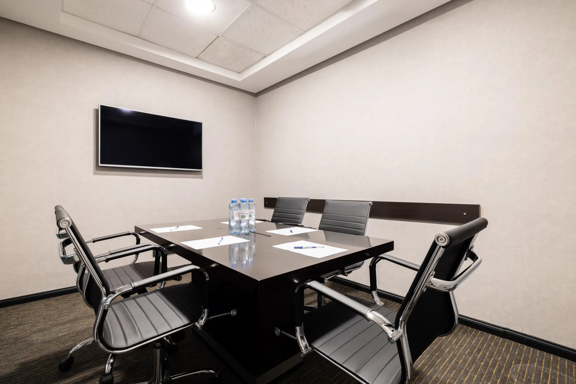 Holiday Inn Express Puerto Madero, Conferences