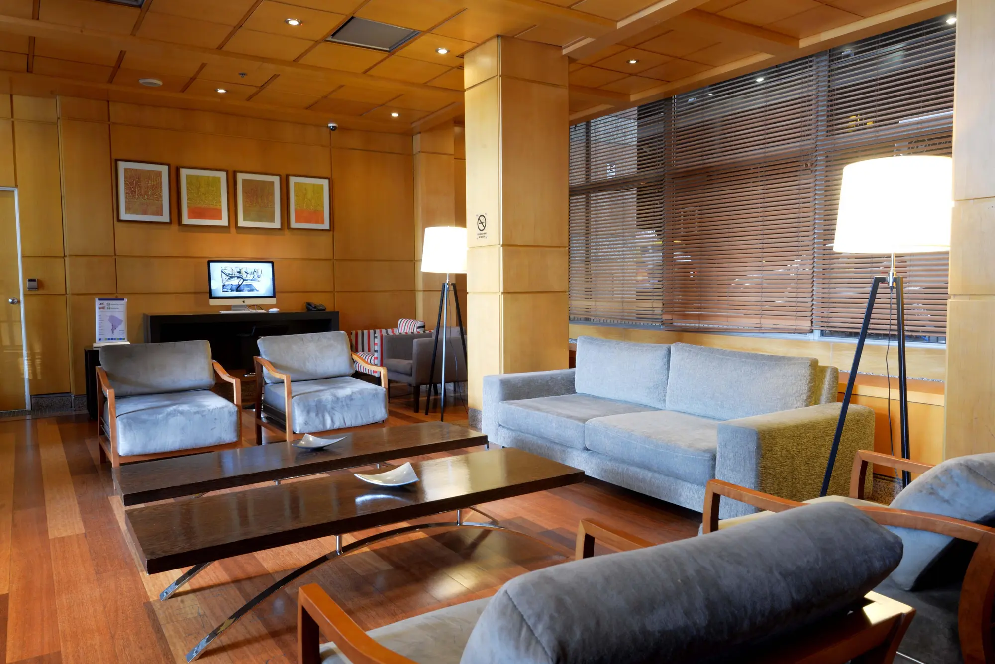 Holiday Inn Express Puerto Madero, General view
